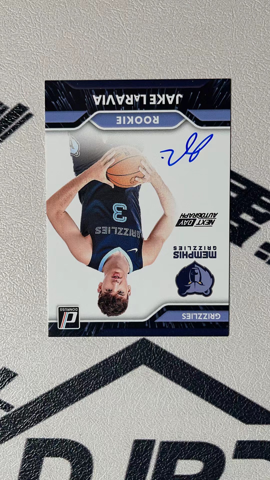 2022 23 Panini Donruss Jake Laravia RC 云霄代卖22 23 杜蕾斯 灰熊 新秀 杰克拉拉维亚 签字