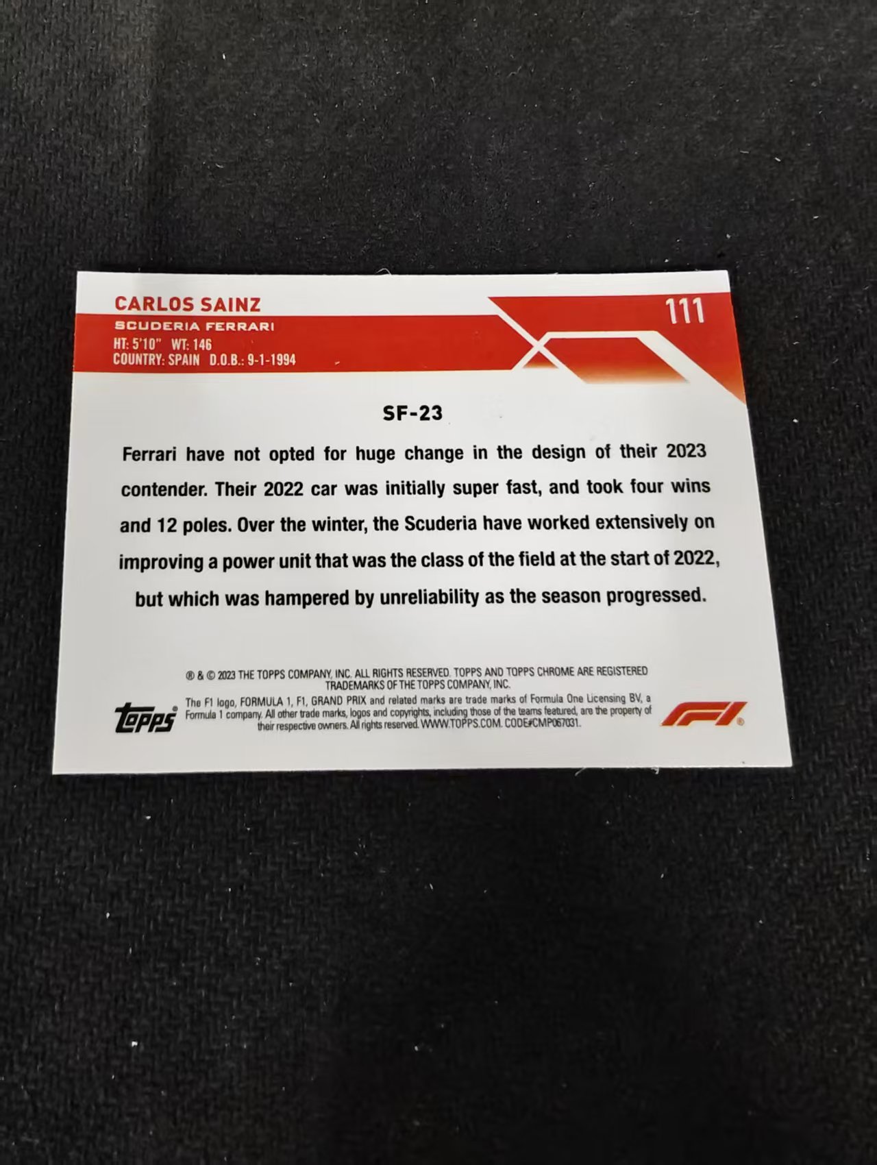 2023 Topps Chrome F1 Carlos Sainz 卡洛斯 赛恩斯 法拉利车队 划痕 边角瑕疵 #111
