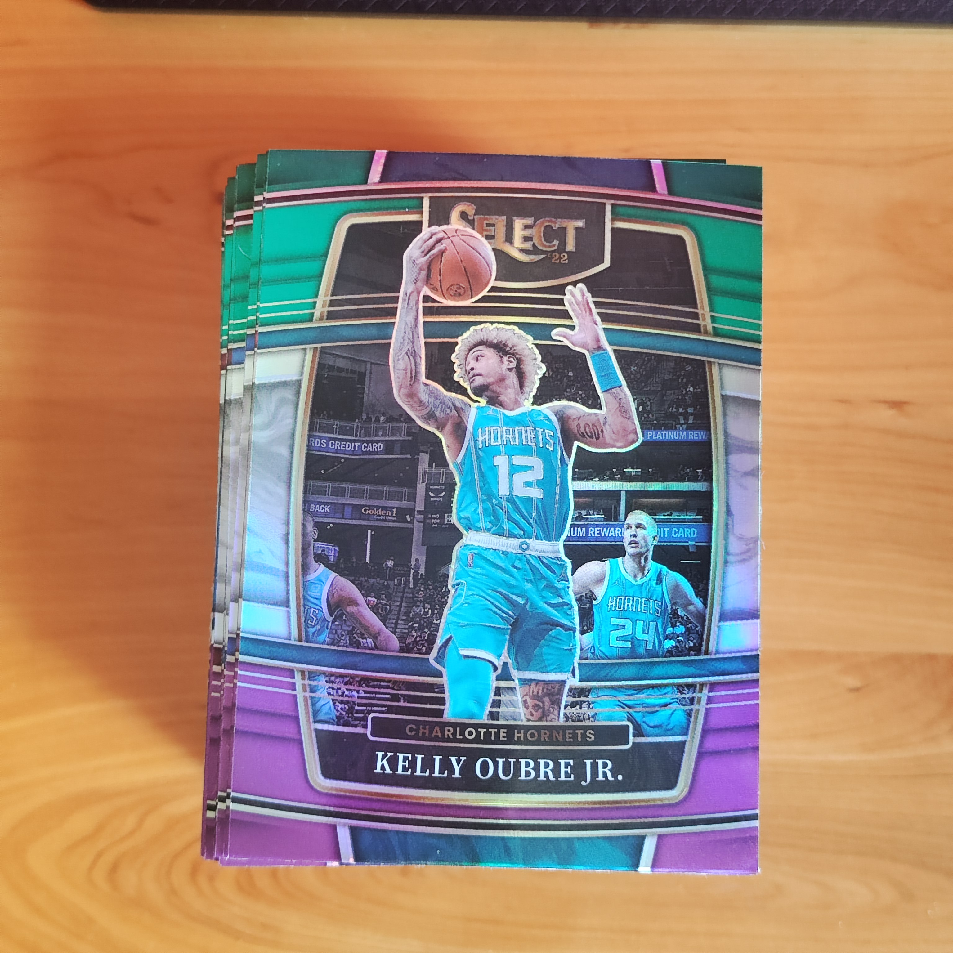 2021-22 Panini Select Kelly Oubre Jr. 乌布雷  三色折  卡品如图 A24