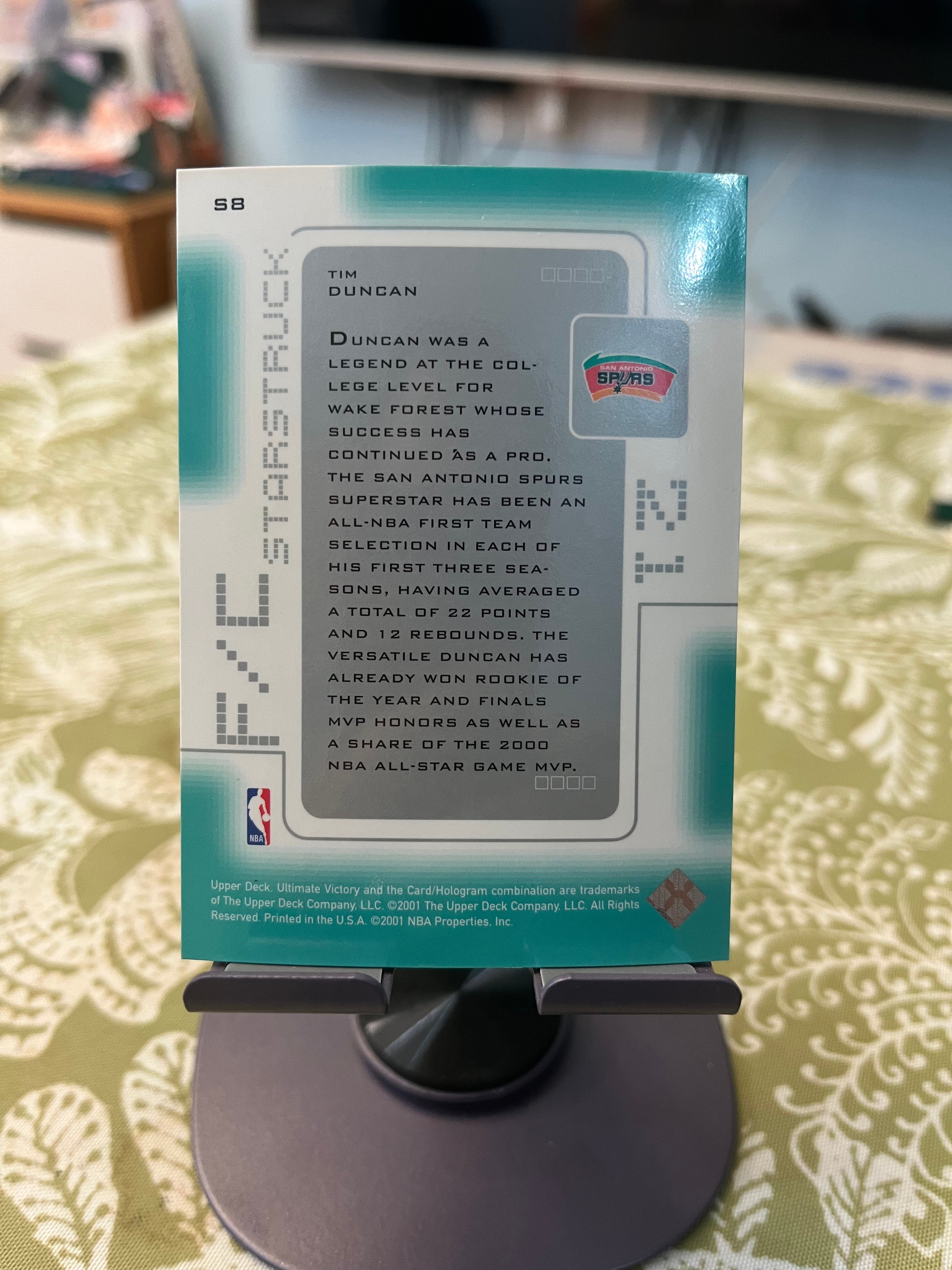 2001 Upper Deck 老卡 老特 Tim Duncan 蒂姆 邓肯 石佛 马刺【折射 ULTIMATE VICTORY】【边角瑕疵如图 介意勿拍】#1069