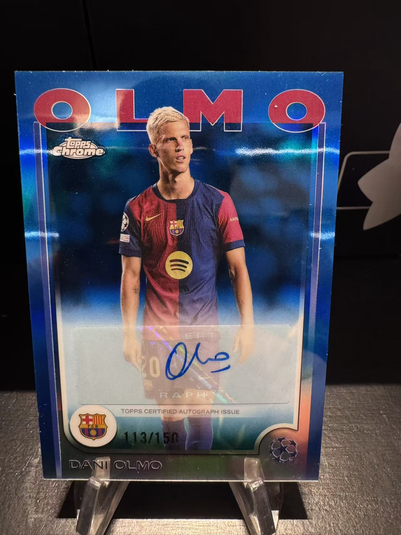 龖 2024-25 Topps Chrome 欧冠 欧战 西班牙 巴萨 巴塞罗那 Dani Olmo 丹尼 奥尔莫 蓝折 113/150编 签字 卡品如图 MJ002L