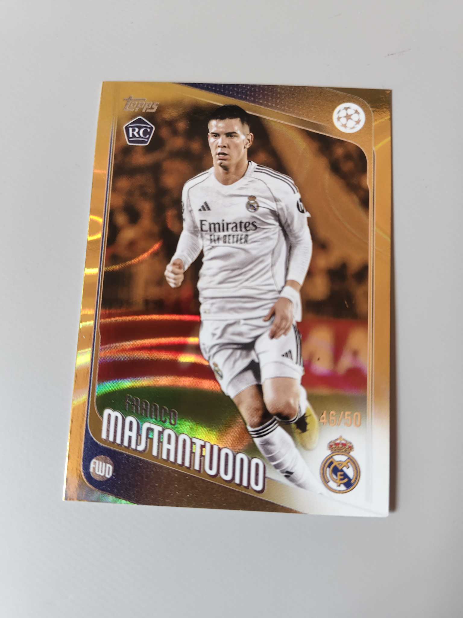 【佩妮拍卖】2025-26 Topps UCC 欧冠UCC Franco Mastantuono 弗朗戈 马斯坦托诺 皇马 新秀 RC 金熔岩折 46/50编 卡品如图 拍前请阅读描述 许哥0120