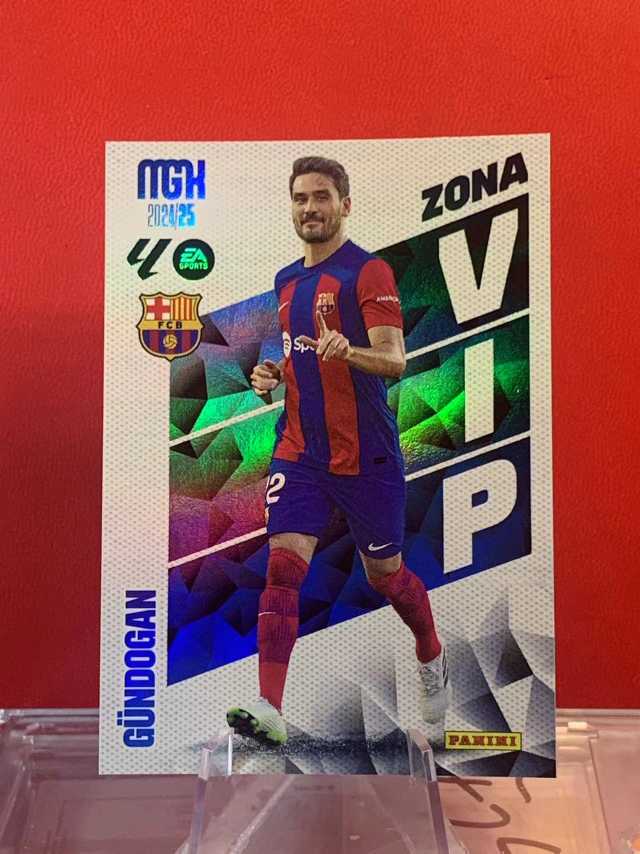 (老末精品代拍)2024-25 Panini Laliga 西甲 Ilkay Gundogan 伊尔卡伊 京多安 巴萨 Zona Vip贵宾区特卡 折射 顺丰空运 免费代拍E29