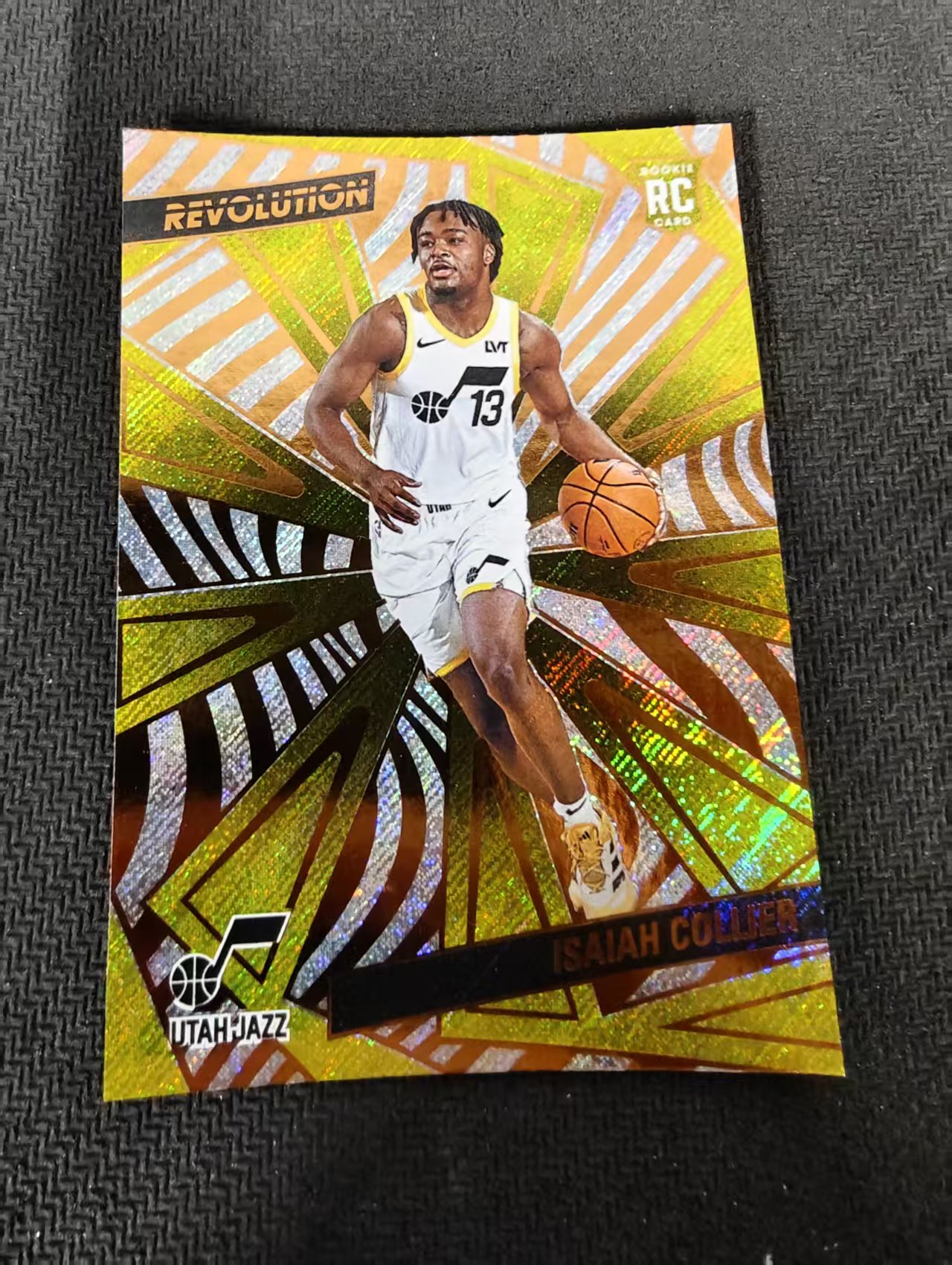 【可合并，不累计】2024-25 Panini Revolution Isaiah Collier RC 革命 新秀 爵士 科利尔 折射 边角瑕疵 #144