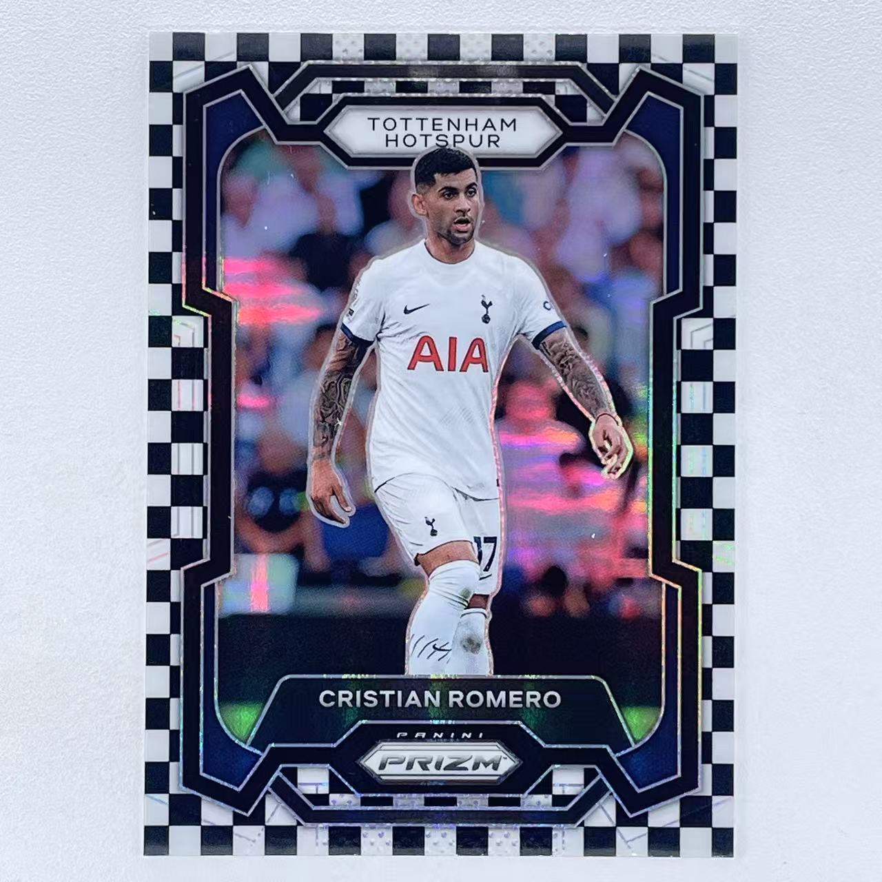 X 2023-24 Panini Prizm Cristian Romero 克里斯蒂安 罗梅罗 热刺 阿根廷 英超 PZ 黑白棋盘折 折射 轻印如图 美#