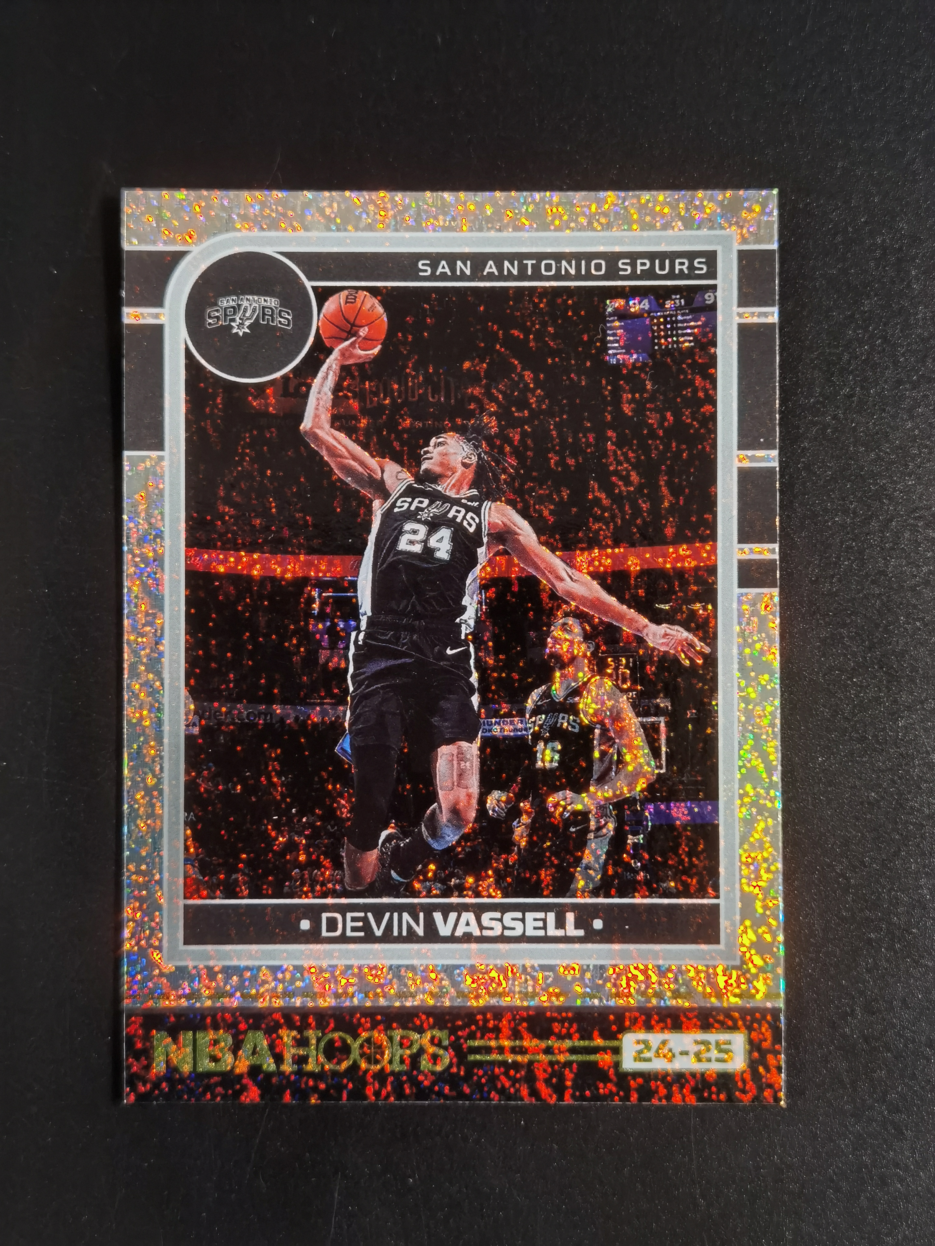 2024-25 Panini NBA Hoops Devin Vassell 德文 瓦塞尔 银闪折 折射 卡品如图 专收必备