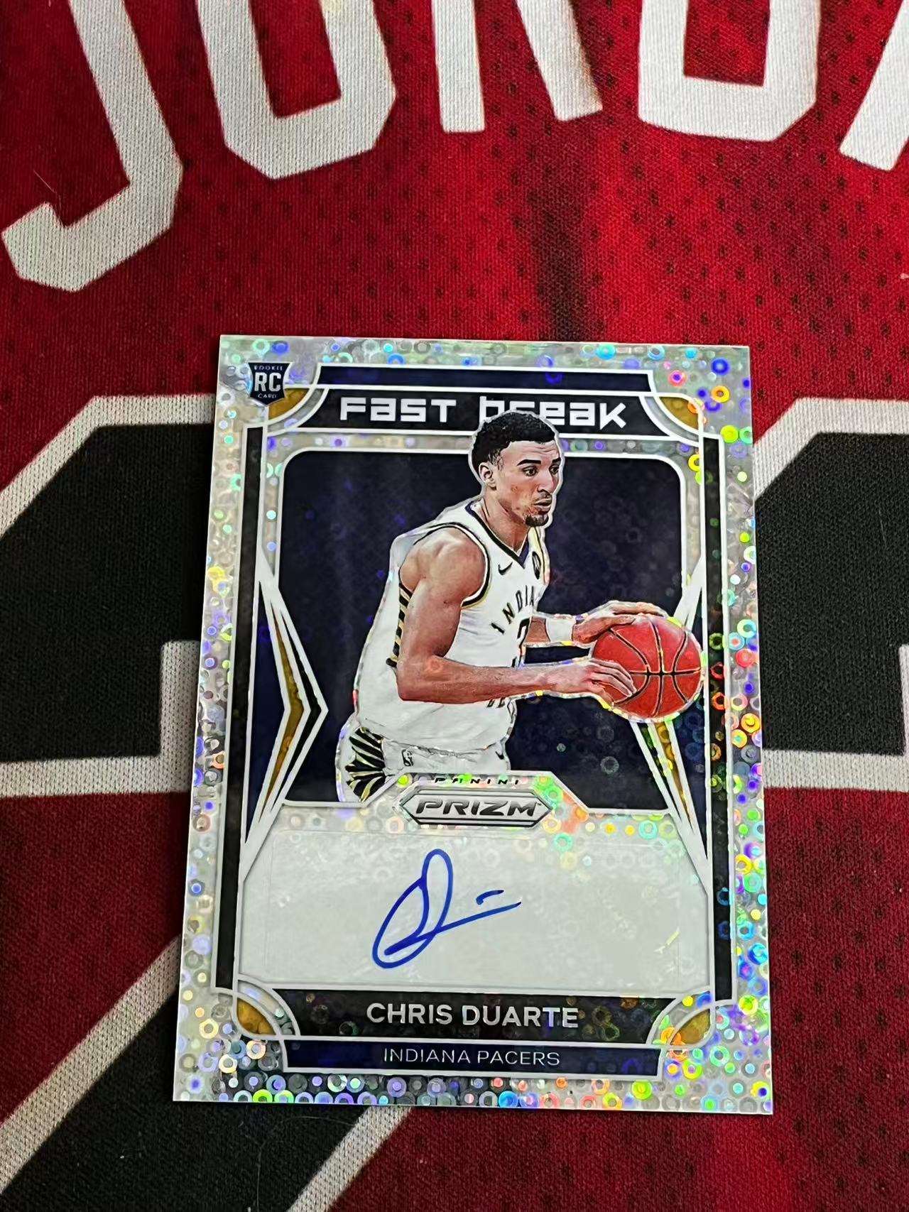 【接寄拍费率低至5%含卡淘手续费】2021-22 PANINI PRIZM PZ 新秀RC 步行者 克里斯杜阿尔特 签字卡 正新秀签字卡 快攻银泡泡折 折射 专收凑套必备【烂臭嘴拍卖】