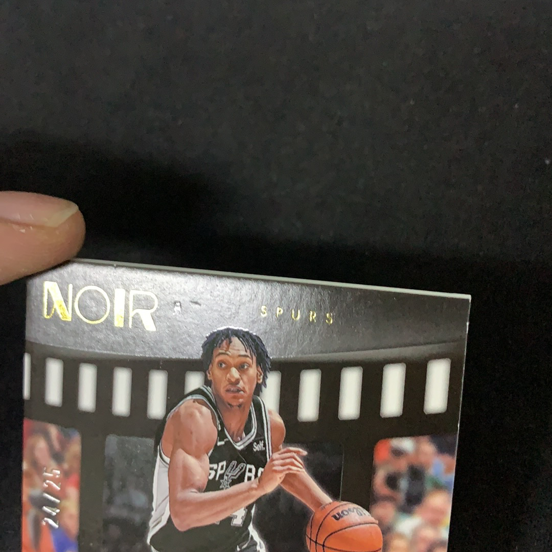 2022-23 Panini Noir Devin Vassell 【SC拍卖】诺尔 马刺 瓦塞尔 24/25编 卡签 签字 瑕疵如图收藏必备(阿怪)