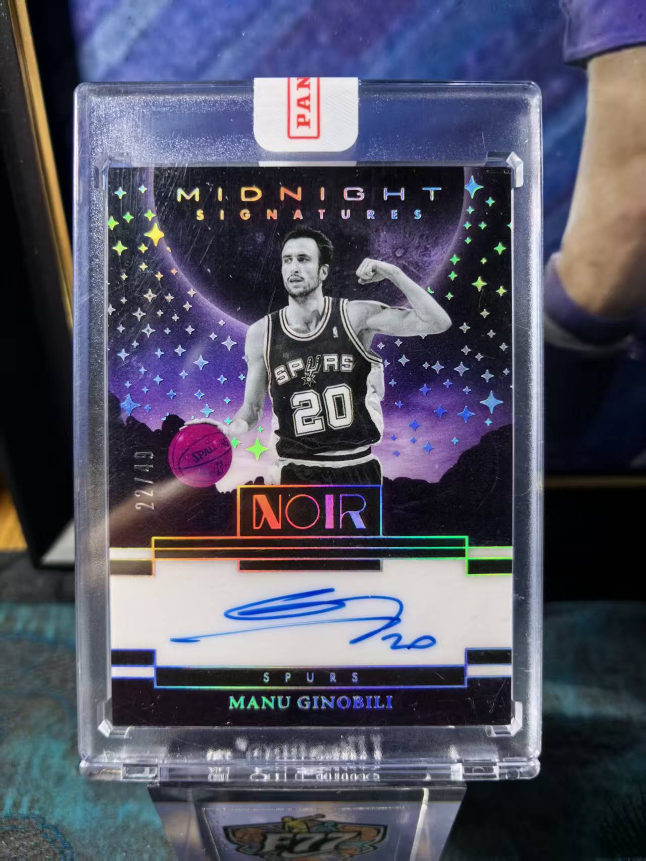 2024-25 Panini Noir Manu Ginobili 诺尔 马刺 马努 吉诺比利 妖刀 /49编 午夜签 卡签 签字 原封砖 收藏必备 利利