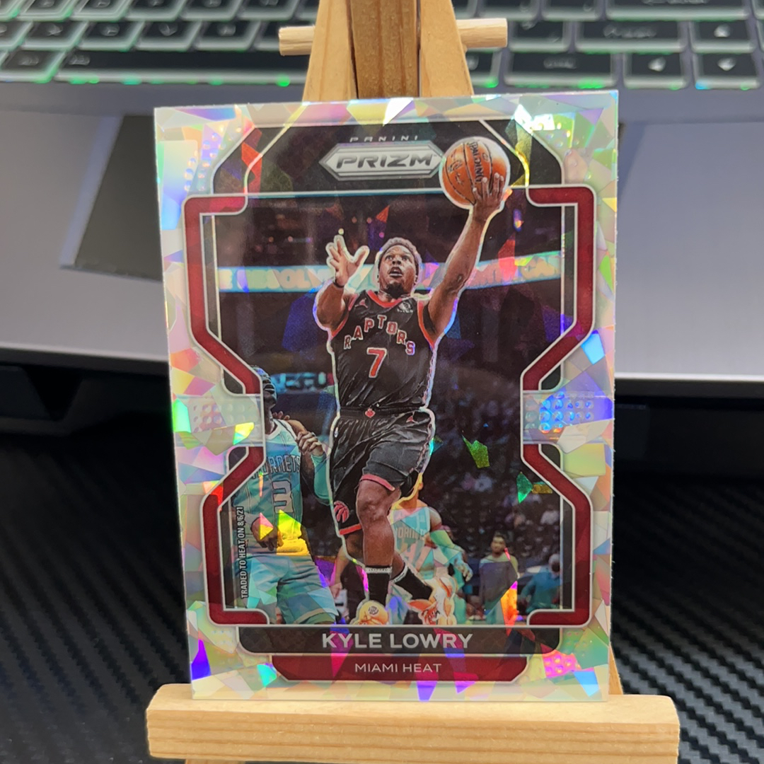 2021-22 Panini Prizm Kyle Lowry 凯尔 洛瑞 热火 银折 碎冰折 折射 prizm系列 pz 卡品如图 凑图必备 值得收藏! 免费代卖!