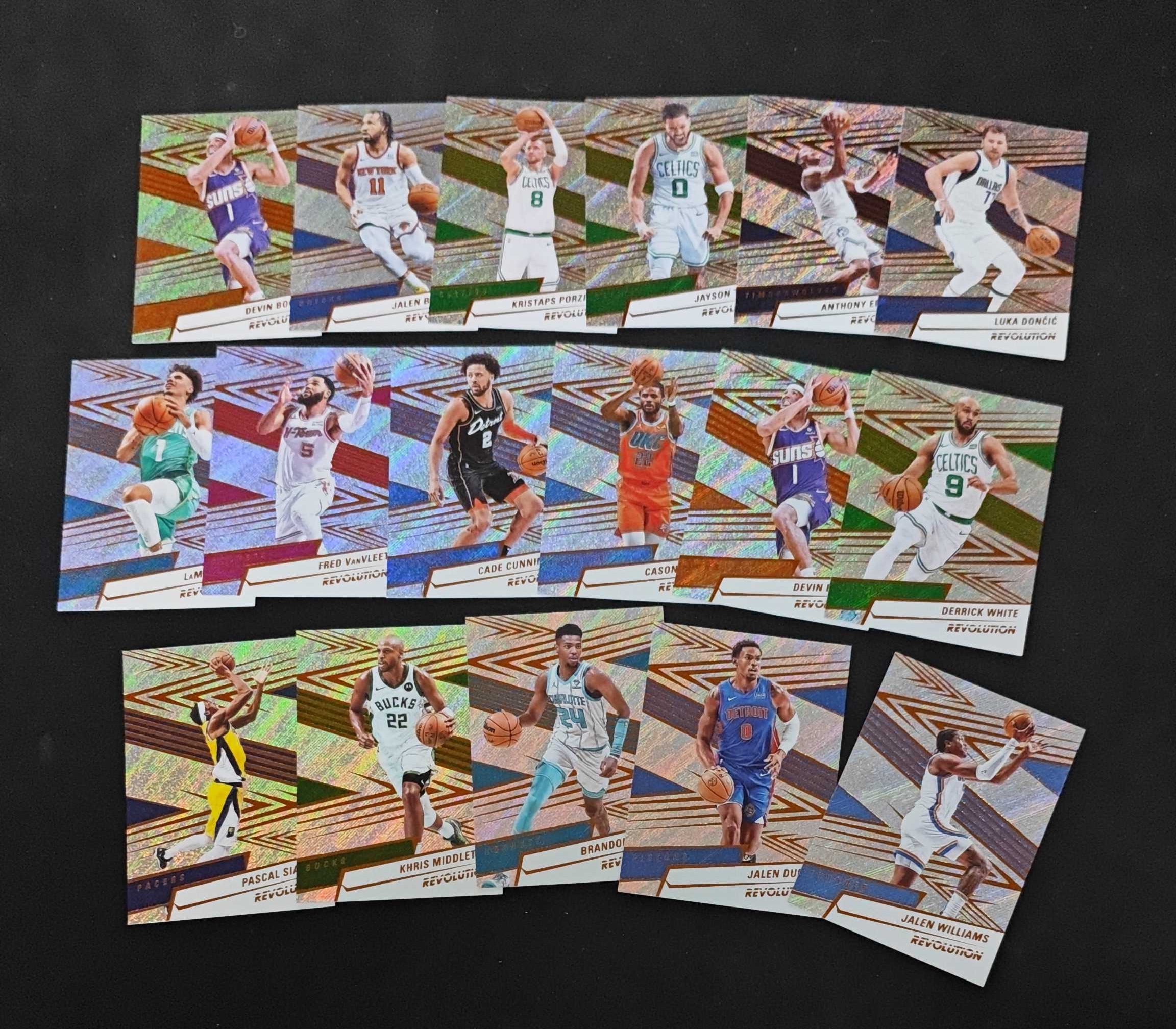 2024-25 Panini Revolution Luka Doncic 【SC拍卖】革命 东契奇 爱德华兹 塔图姆 德文布克 折射 lot 收藏必备(sun哥)