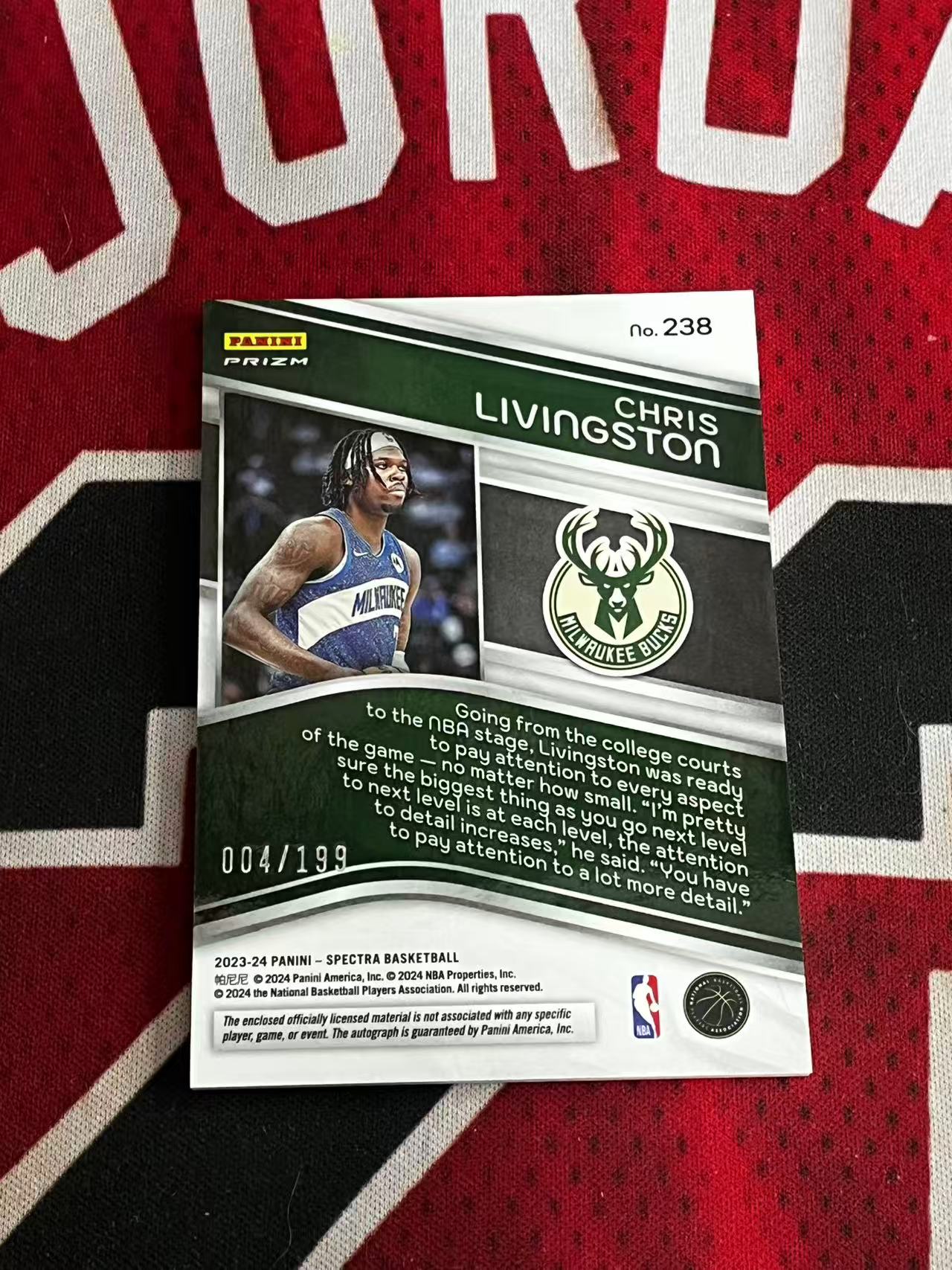 【接寄拍】2023-24 PANINI SPECTRA 光谱系列 雄鹿 新秀RC 克里斯利文斯顿 199编 RJA 新秀球衣物料暴力切割签字卡 银折 折射【烂臭嘴拍卖】