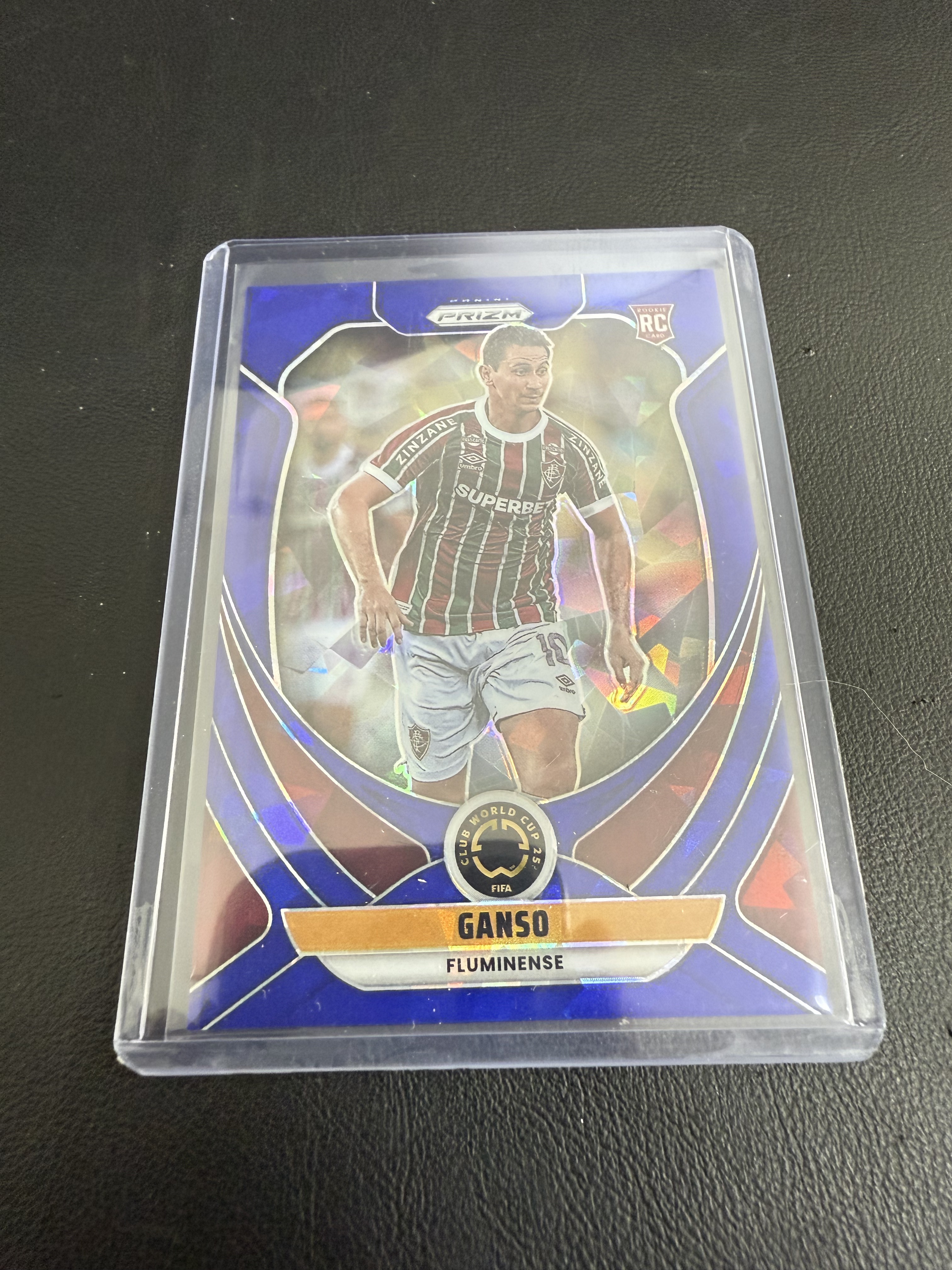 2025 Panini Prizm FIFA Club World Cup Ganso 甘索 弗鲁米嫩塞 RC 蓝碎冰折 04/175编 卡品如图 只合并当日订单 【金叔代拍 秦月】