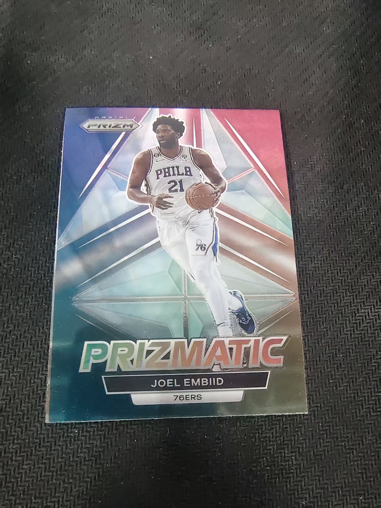 【可合并,不累计】2022-23 Panini Prizm Joel Embiid 乔尔 恩比德 76人 棱镜特卡 PZ 划痕 边角微瑕 介意勿拍 #19