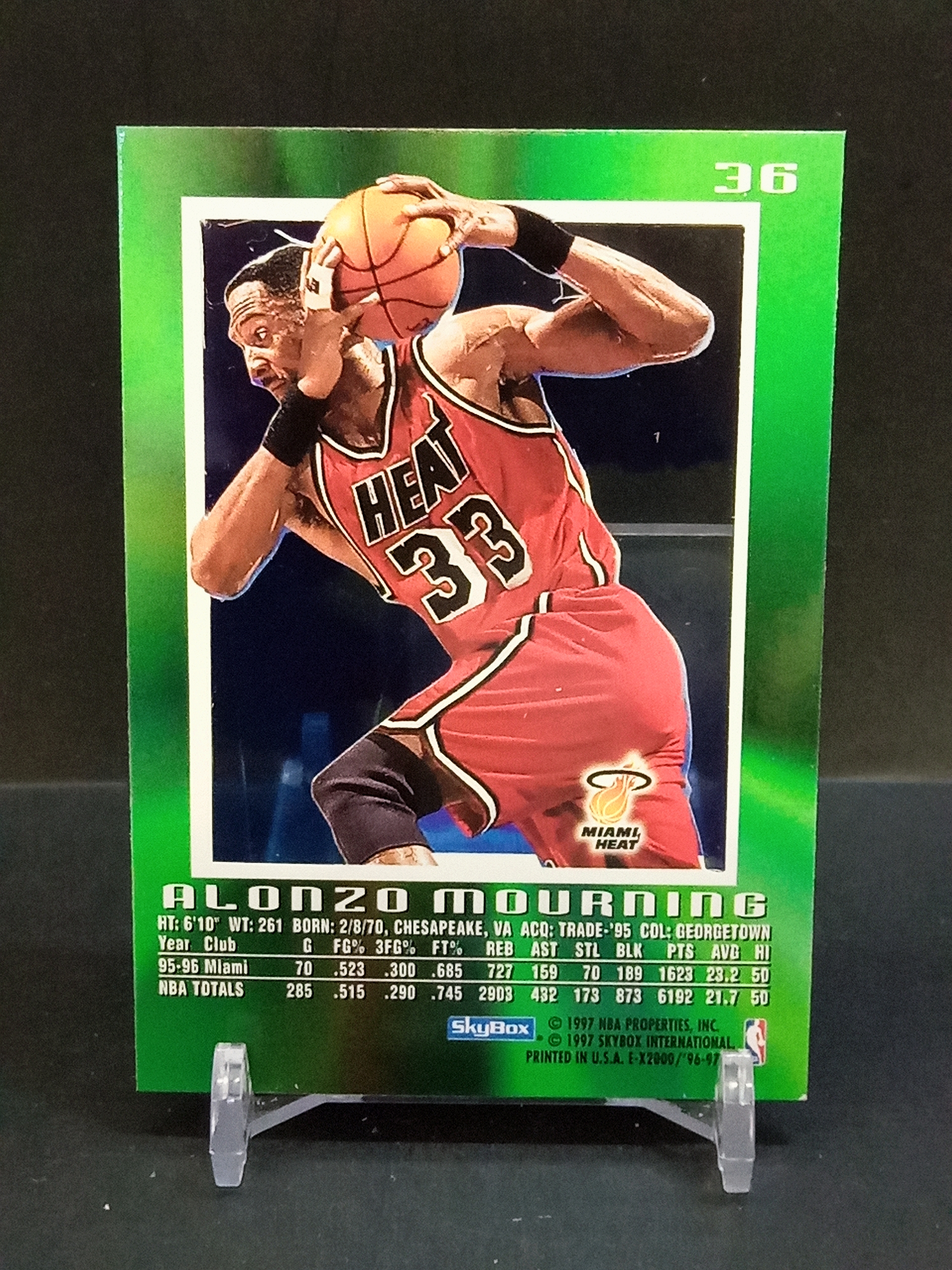 【DC拍卖】9.29小科比(微瑕)`1996-97 Skybox E-X2000 #36 Alonzo Mourning 阿朗佐莫宁 迈阿密热火 绿渐变胶片折射老球星卡`