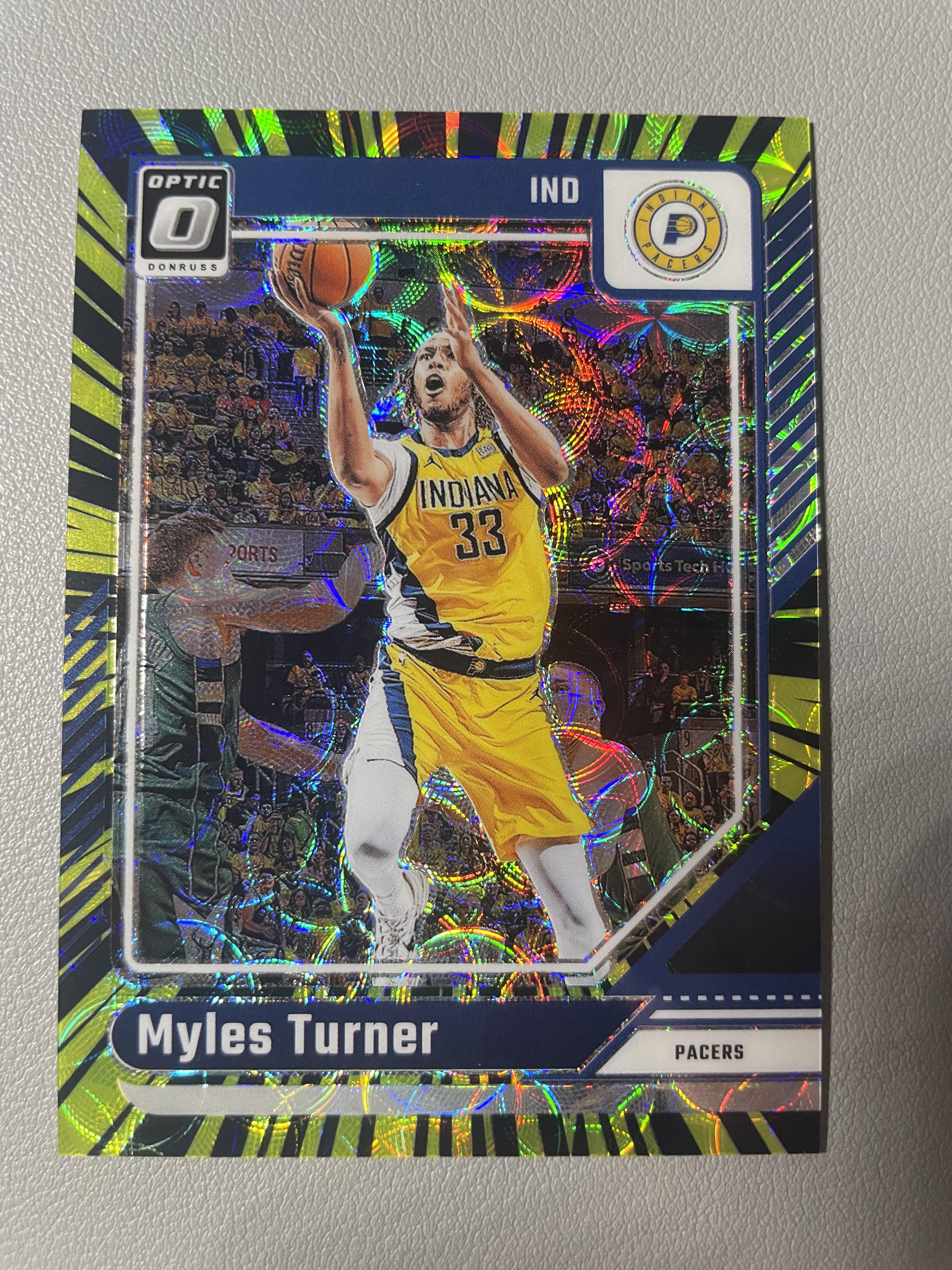 2024-25 Panini Donruss Myles Turner 杜蕾斯 迈尔斯 特纳 黑金爆炸折 75编 卡品微瑕如图 p1109