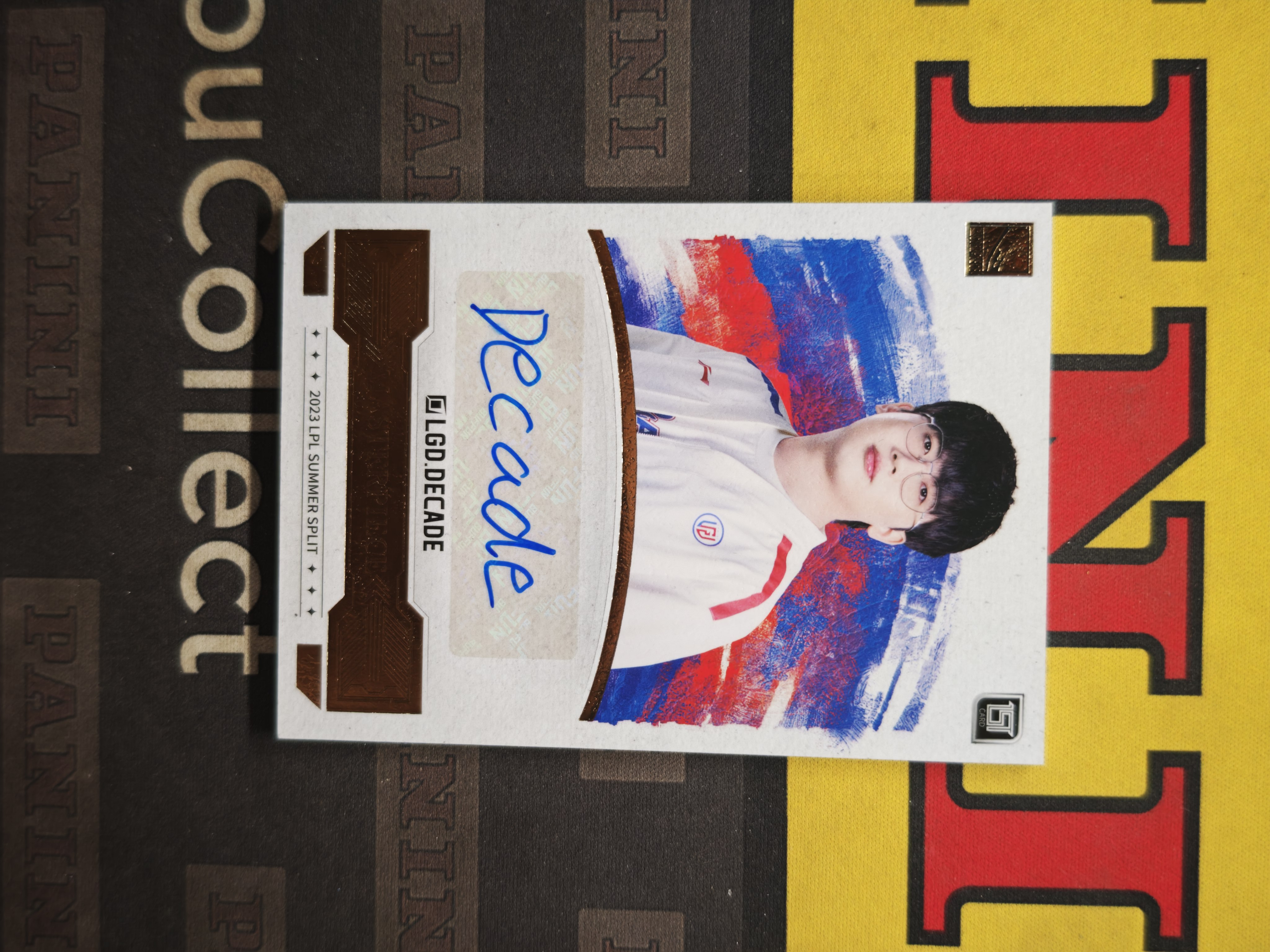 2024 Buffun 杰作MASTERPIECE 英雄联盟 LPL 元年 LGD DECADE 金平行 /15编 选手单人签字卡 不凡玩品【CUN拍卖-TT1002】