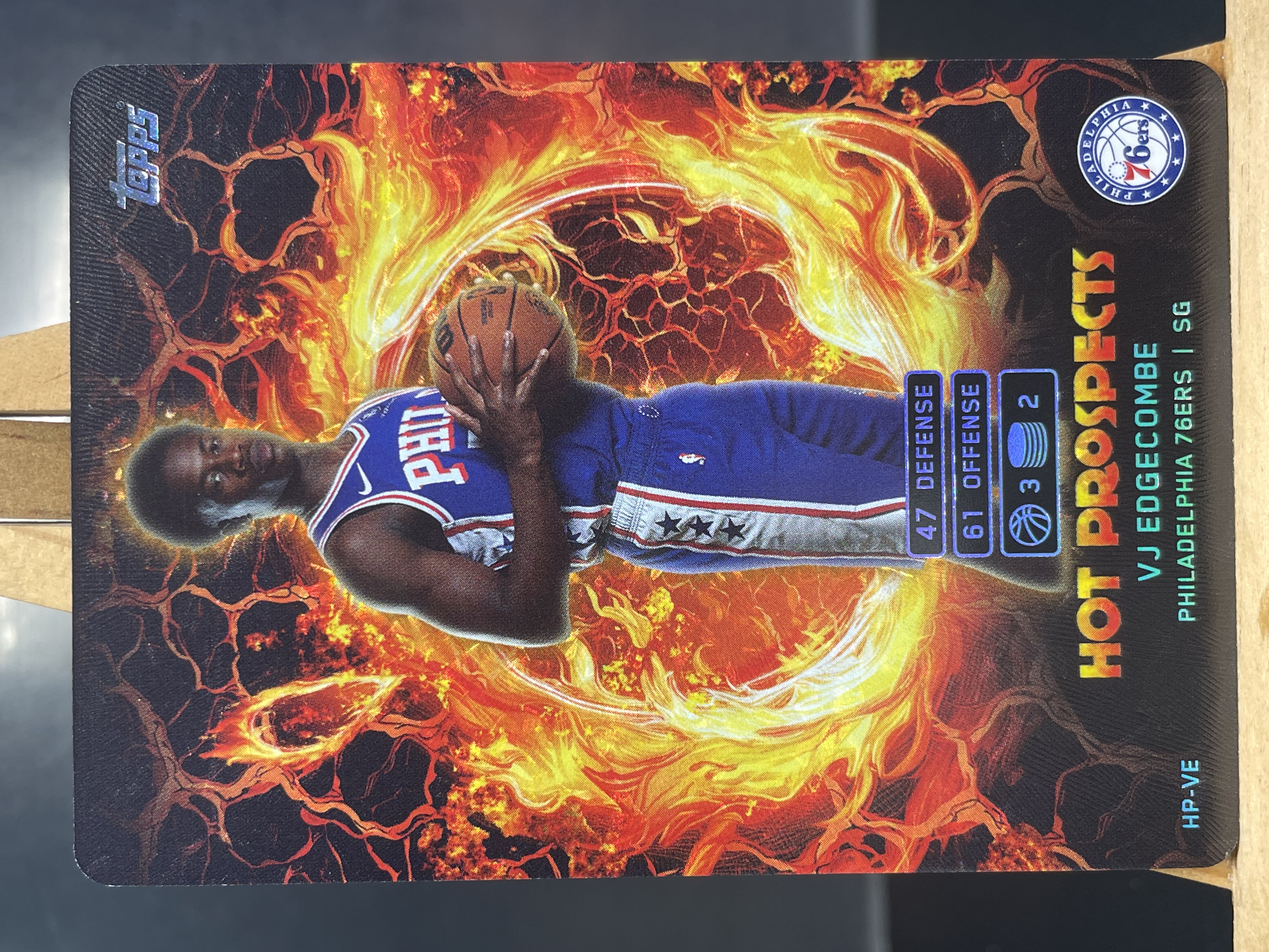 (K7) 2025 TOPPS 折射 VJ 埃奇科姆 76人 近期大热球星 收藏必备 卡品如图 ! ! !