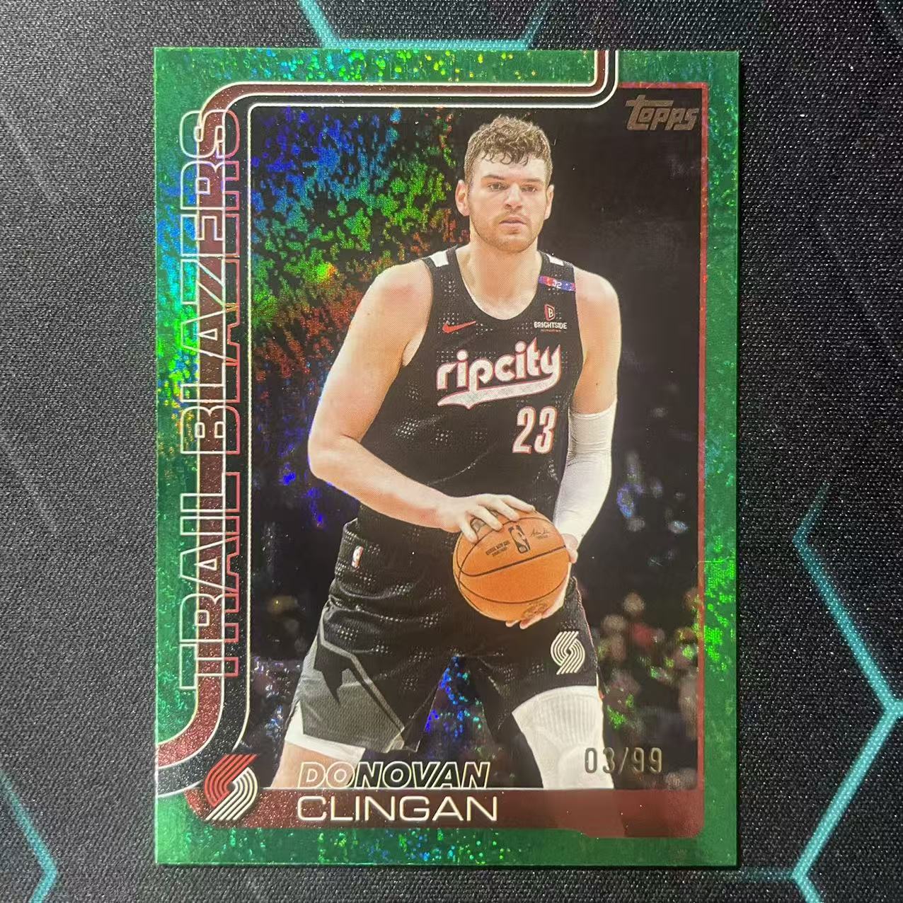2025 Topps Flagship Donovan Clingan 【阿福代卖】 多诺万 克林根 开拓者 绿点点折 99编 收藏必备 (行行行)