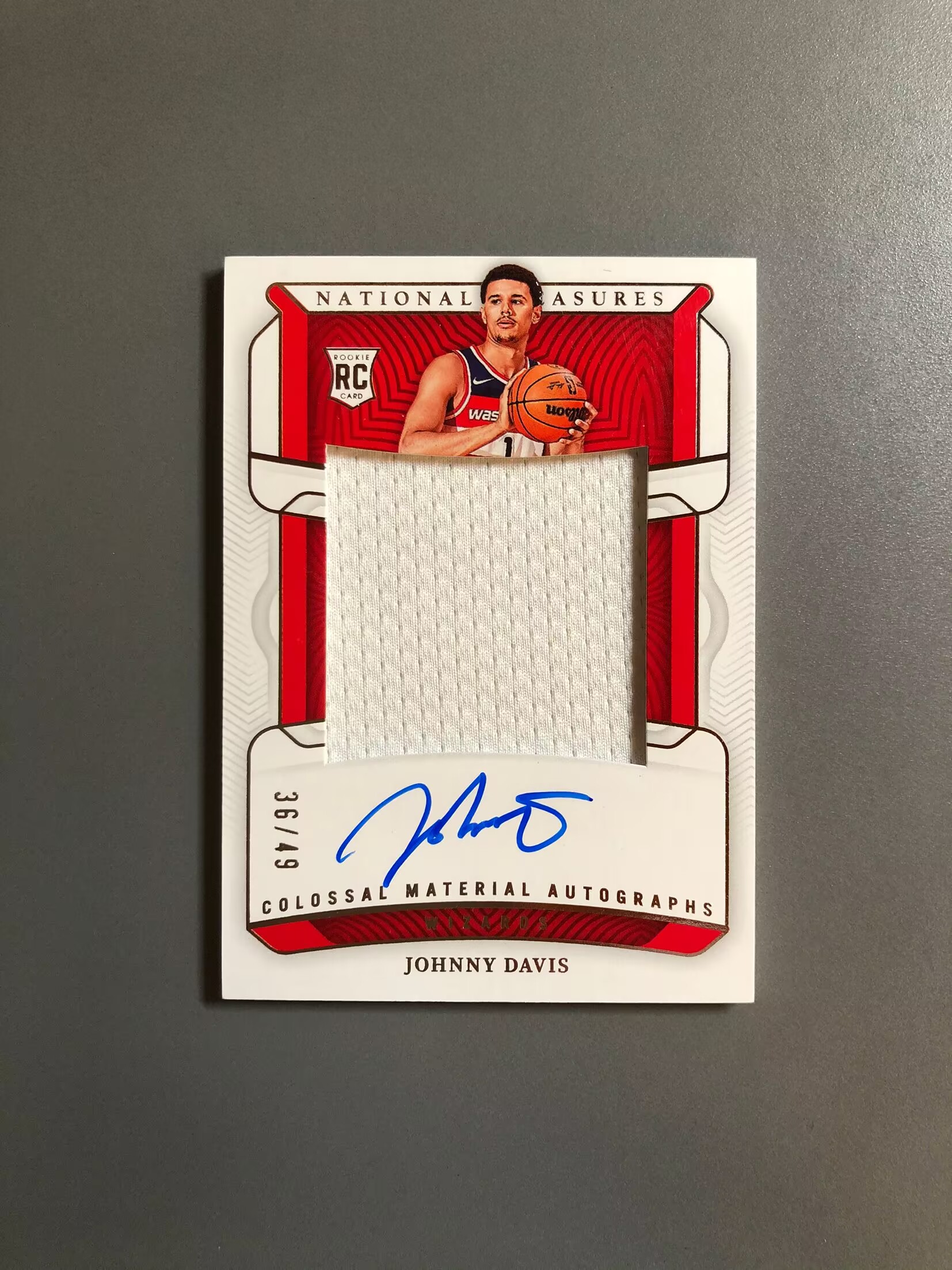 2022-23 Panini National Treasures Johnny Davis RC 约翰尼·戴维斯 奇才 新秀 RC 球衣 签字 卡签 RPA 49编 实卡好看 卡品如图 FT051