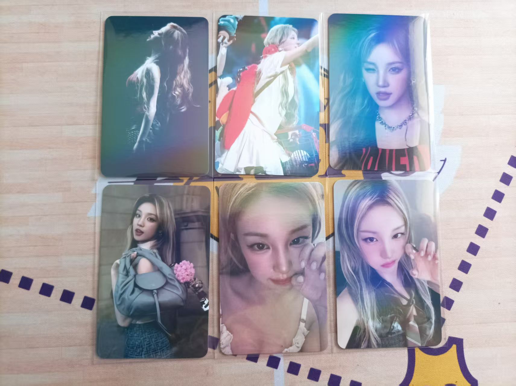 【日常代卖】偶像明星艺人【日本代购】宋雨琦 镭射小卡 折射 实卡超好看绝版稀有车模明星妹卡 卡品如图 收藏必备