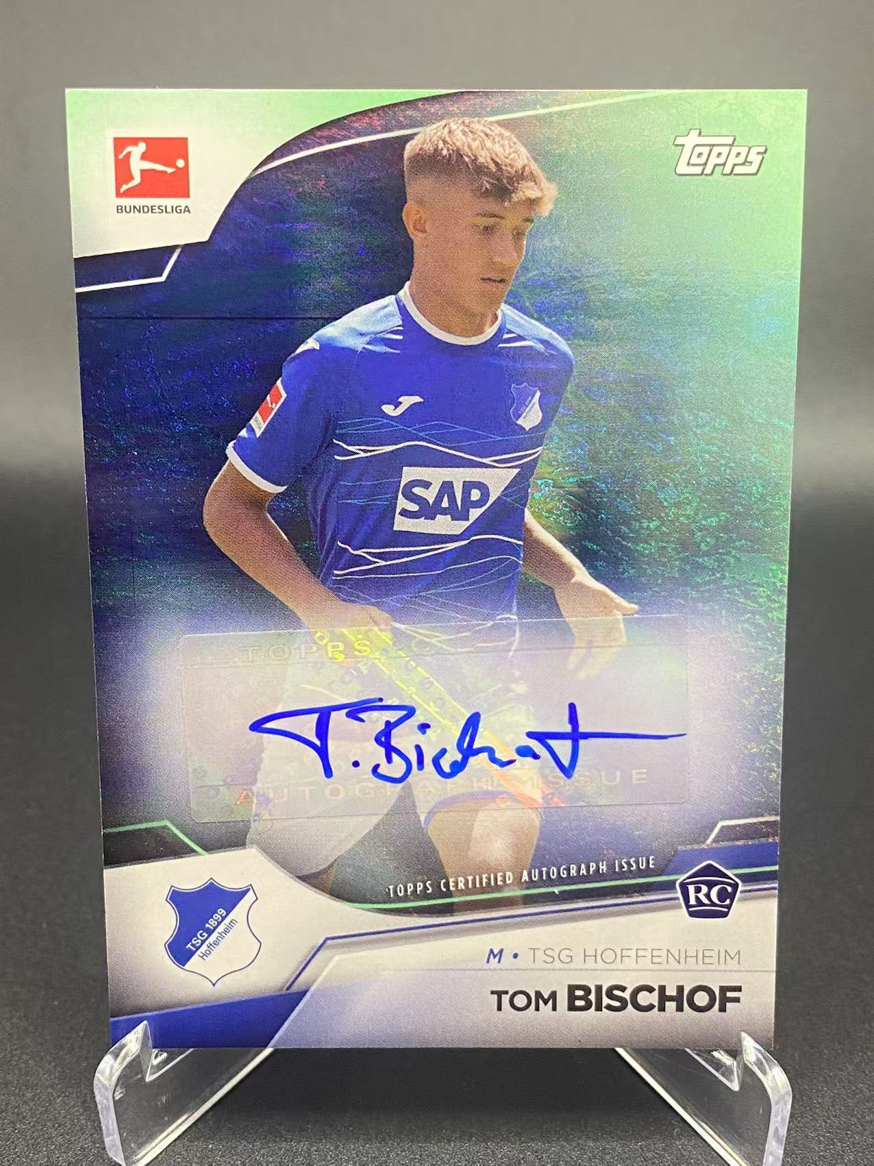 2023 【六六代卖 预付快速回款】 topps Tom Bischof 德甲 碧玉 比朔夫 新秀 RC 签字 碧玉折 折射 霍芬海姆(查理02)