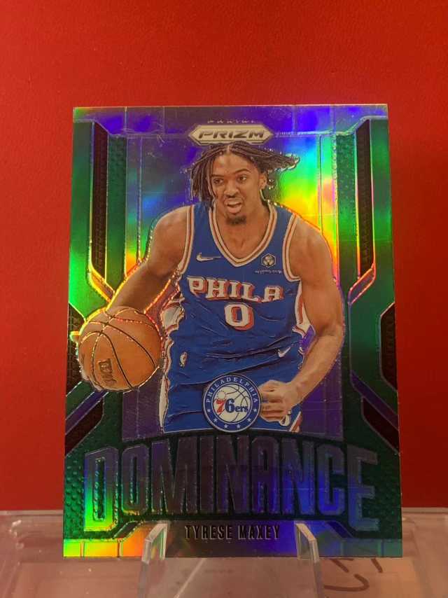 (老末精品代拍)2024-25 Panini prizm Tyrese Maxey 76人 泰雷塞 马克西 PZ系列 Dominance 支配地位特卡 绿平行折 顺丰空运 E05