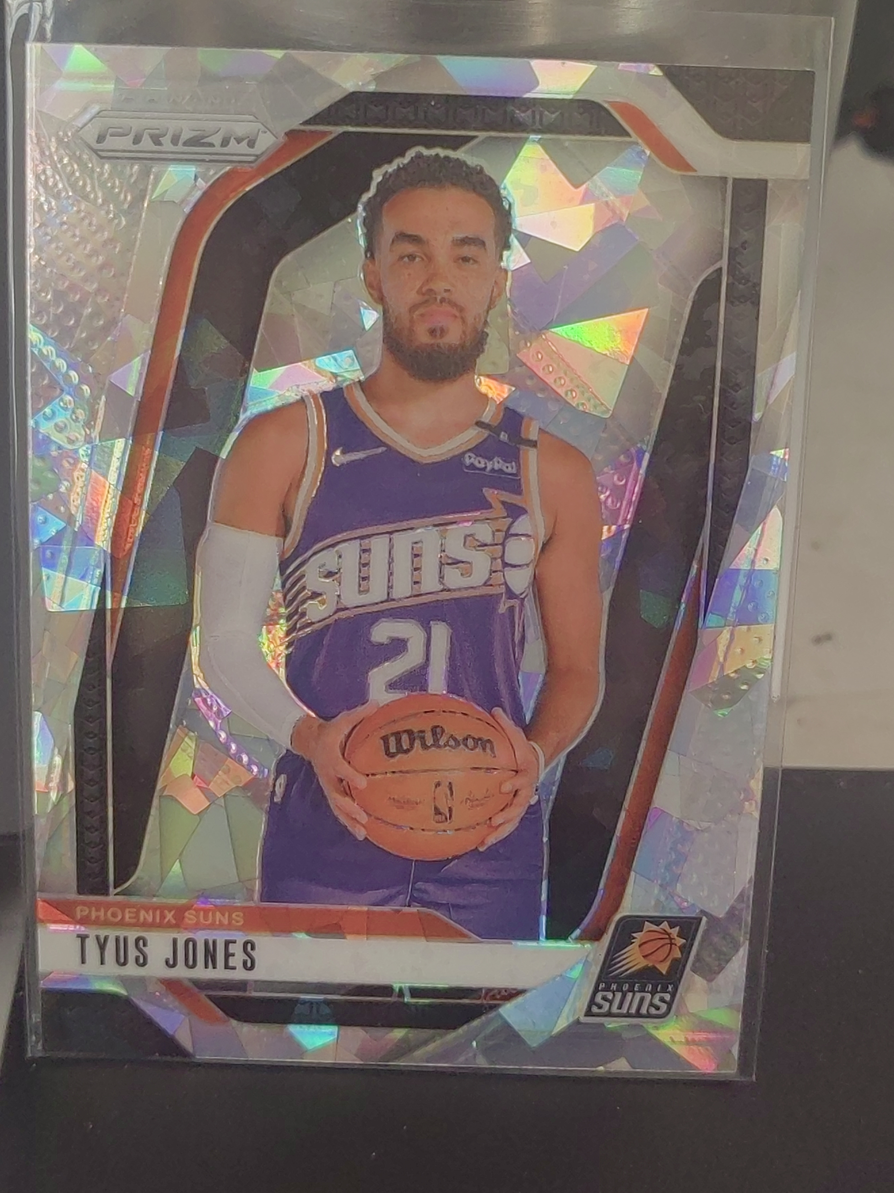 2024-25 Panini Prizm Tyus Jones PZ 白碎冰 泰厄斯琼斯 灰熊 太阳 篮 白边白角 不保卡品 卡品如图