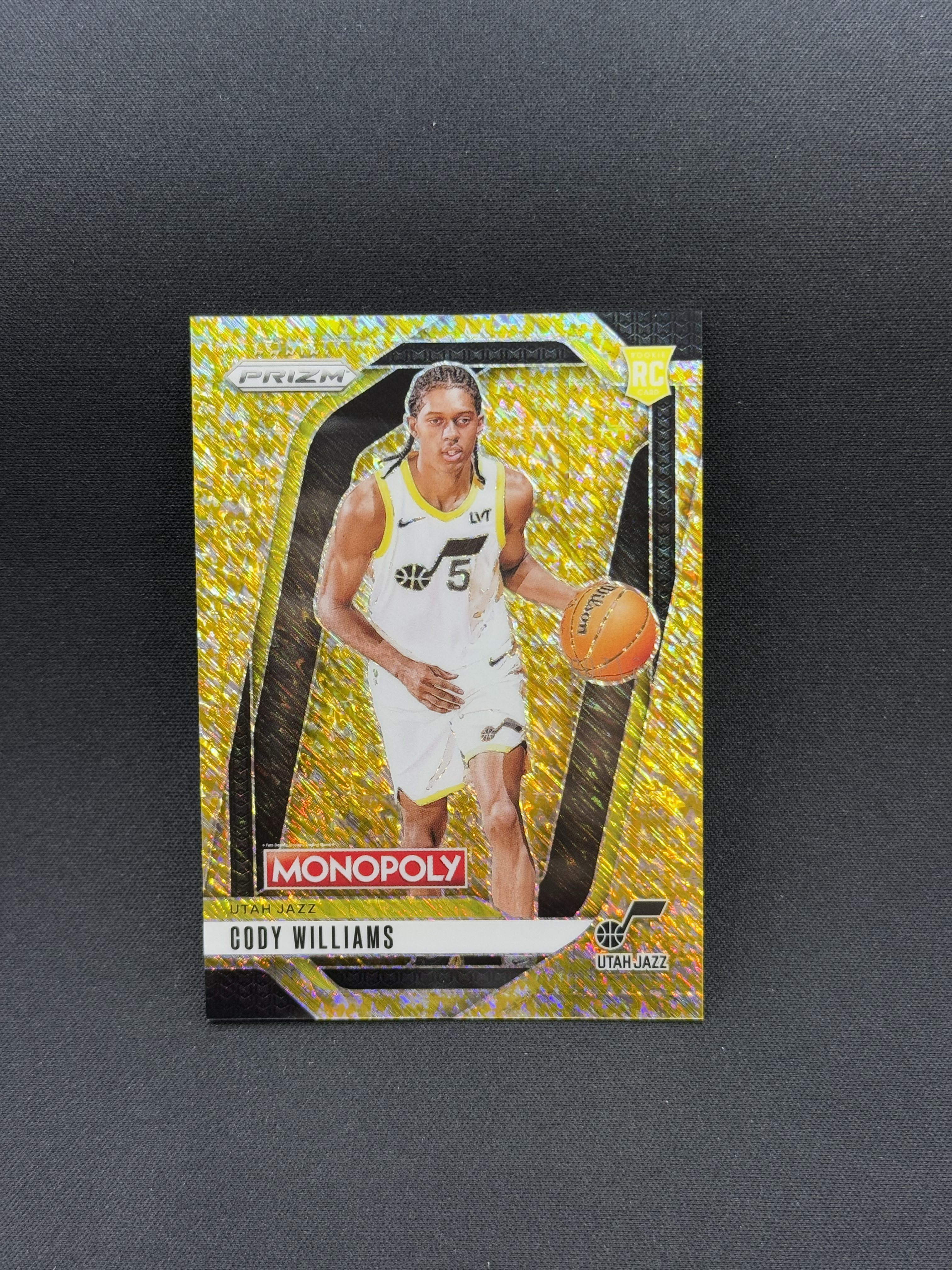 2024-25 Panini Prizm Cody Williams RC 【小贝代拍】NBA Pz 大富翁 爵士 新秀 科迪 威廉姆斯 金shimmer折 500编 瑕疵如图 拍前看描述 H BT