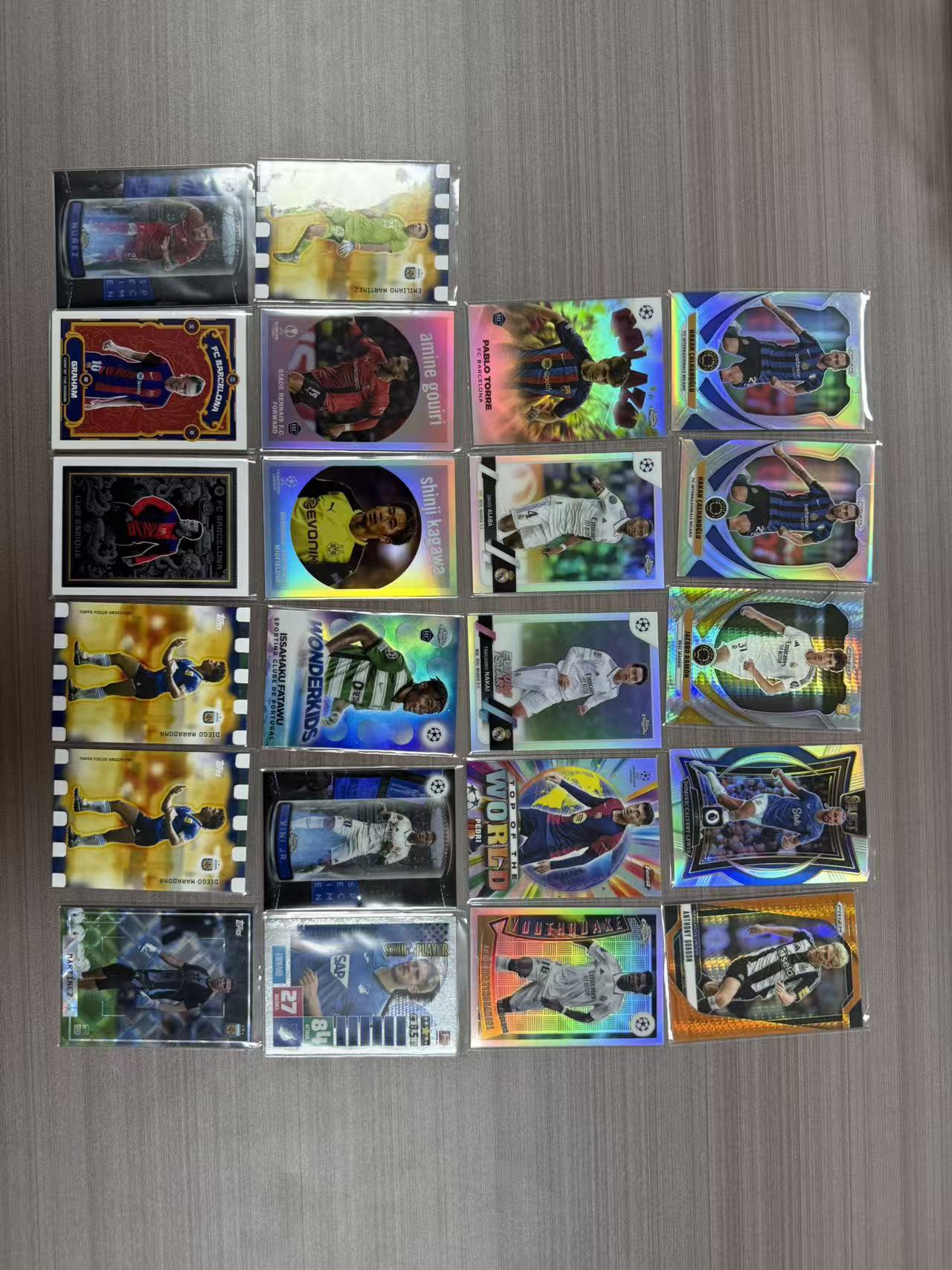 Panini Topps 恰尔汉奥卢 佩德里 楚阿梅尼 大马丁 法塔乌 马拉多纳 努涅斯 银折 特卡 新秀rc Base 一图lot 专收必备 瑜