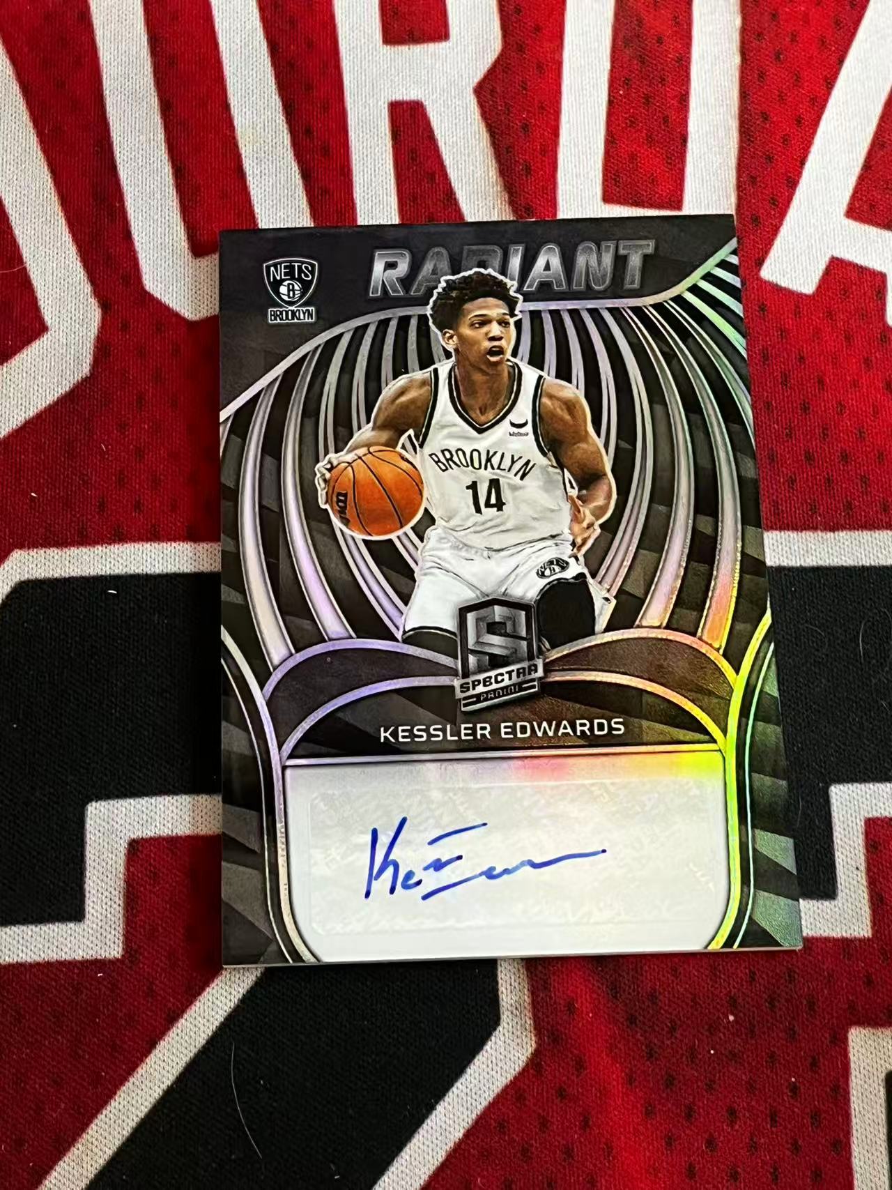 【接寄拍费率低至5%含卡淘手续费】2021-22 PANINI SPECTRA 光谱系列 篮网 新秀RC 凯斯勒爱德华兹 99编 签字卡 RADIANT签 银折 折射 专收凑套必备【烂臭嘴拍卖】