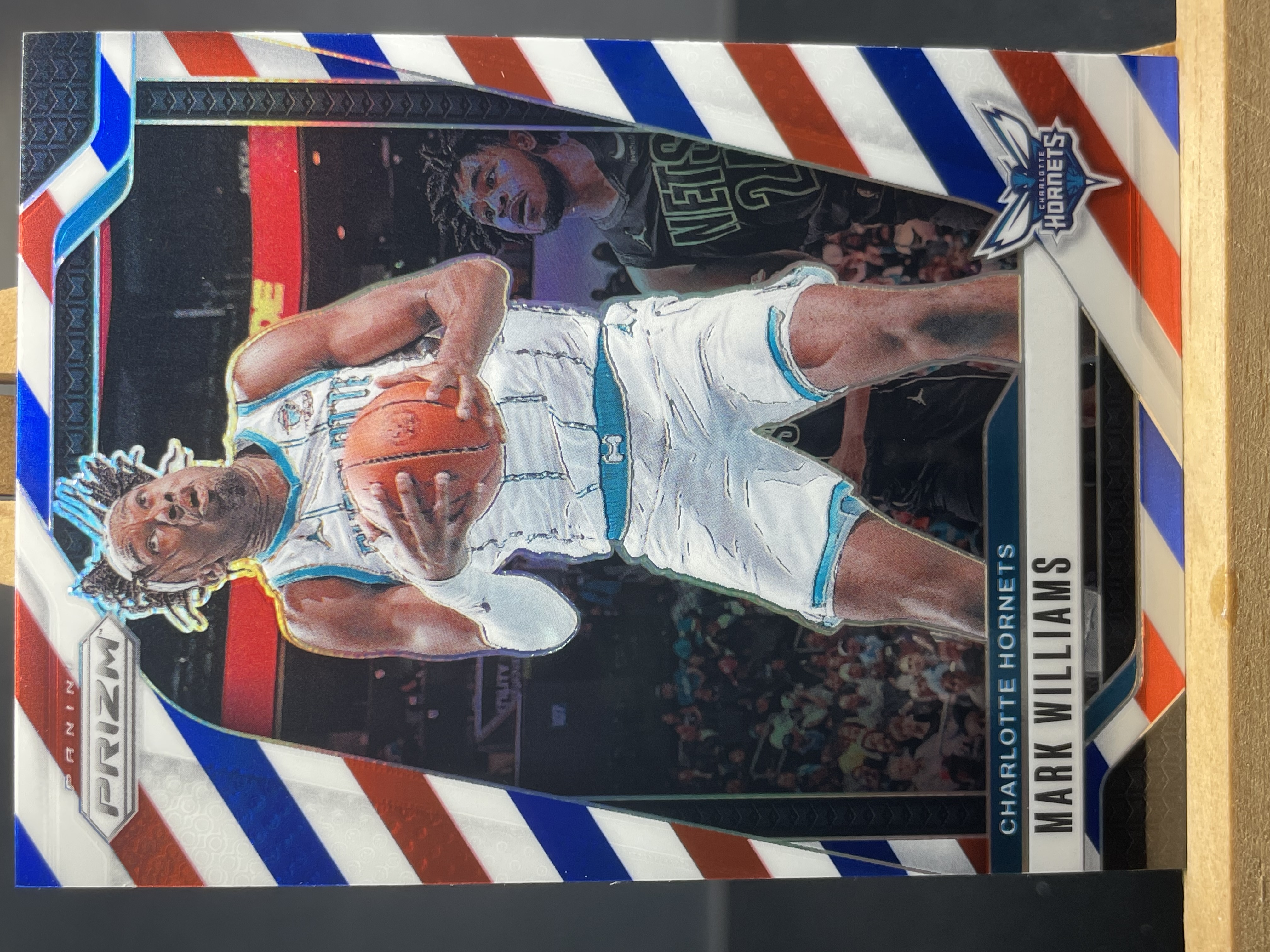 (B3) 2024-25 PANINI PRIZM 三色折 马克 威廉姆斯 黄蜂 实卡好看 收藏凑套必备 卡品如图 !!!
