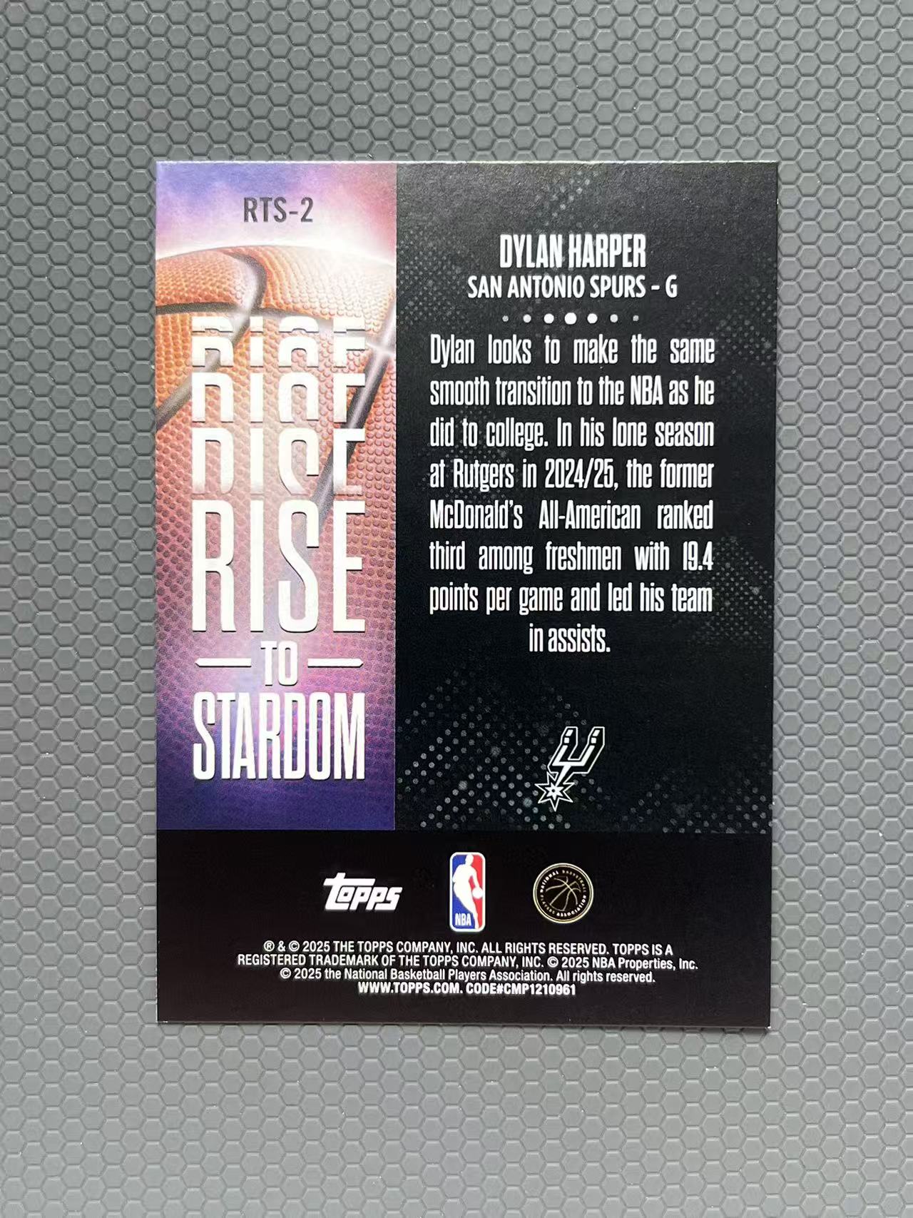 2025 Topps 迪伦·哈珀 DYLAN HARPER 马刺 新秀 RC RISE 特卡 银折 折射 卡品如图-左