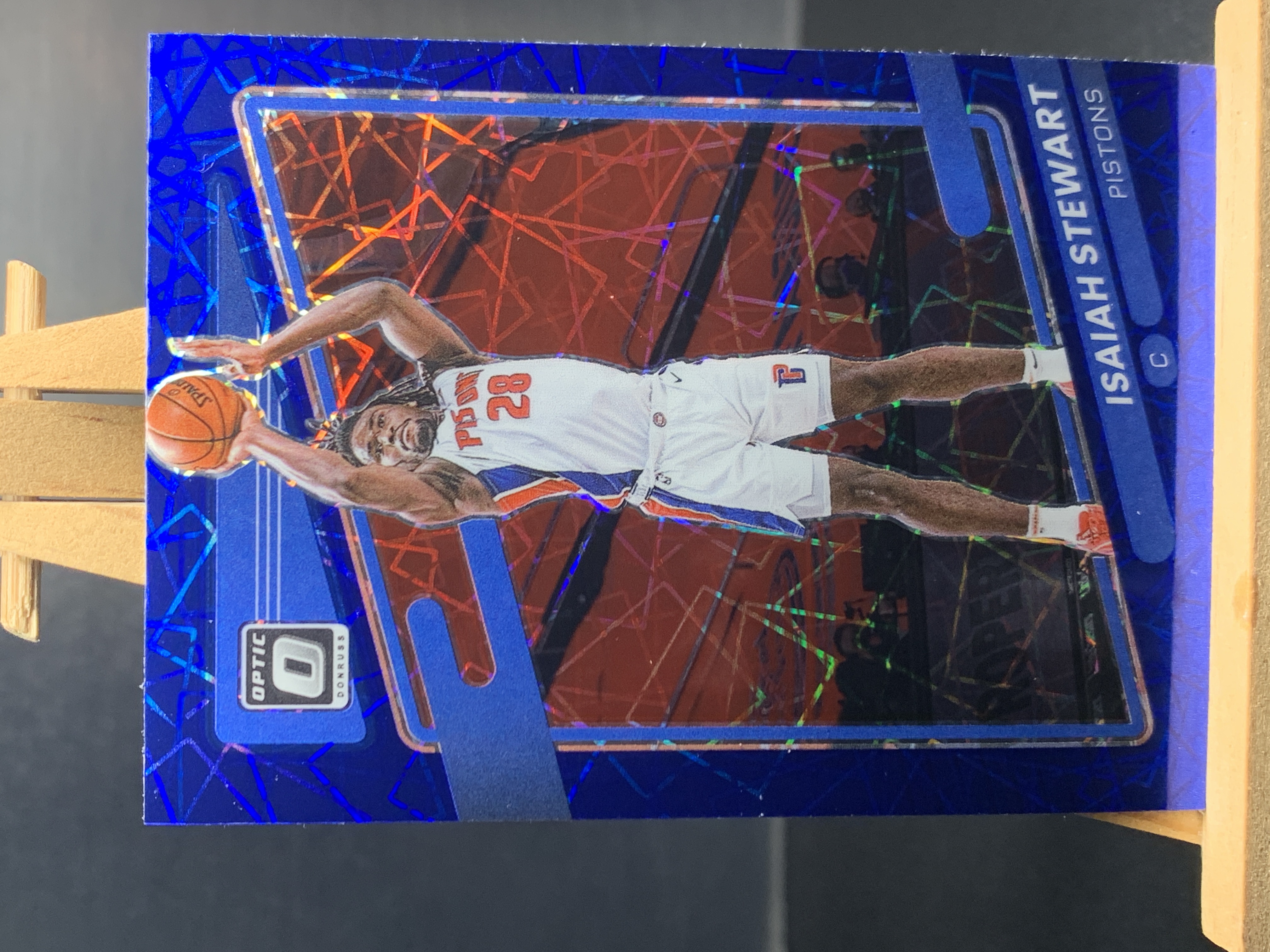 (C4) 2021-22 PANINI OPTIC 蓝镭射 拳王 以赛亚 斯图尔特 活塞  近期大热球星  收藏必备 卡品如图  ! ! !