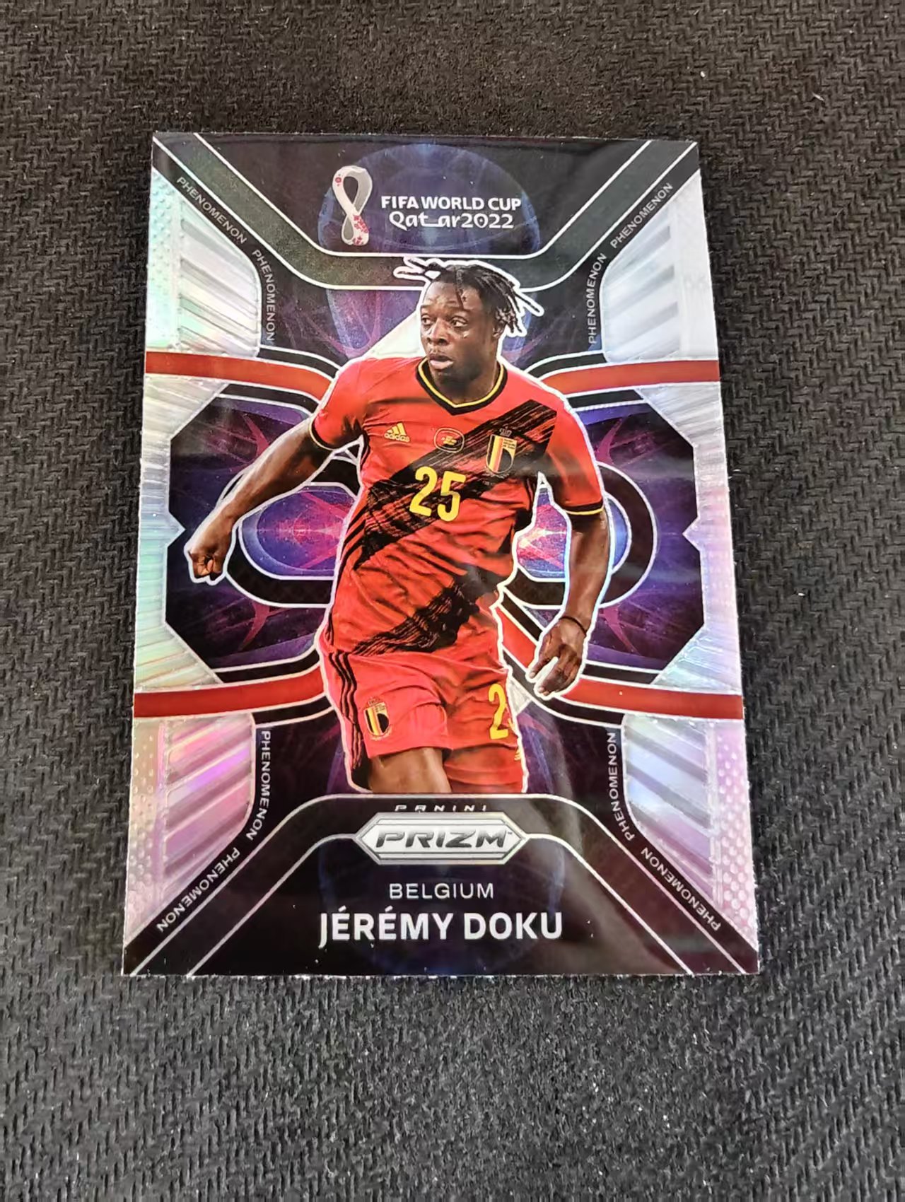 【可合并,不累计】2022 PANINI PRIZM Jeremy Doku 杰里米 多库 比利时 特卡 世界杯 银折 划痕 边角瑕疵 #26