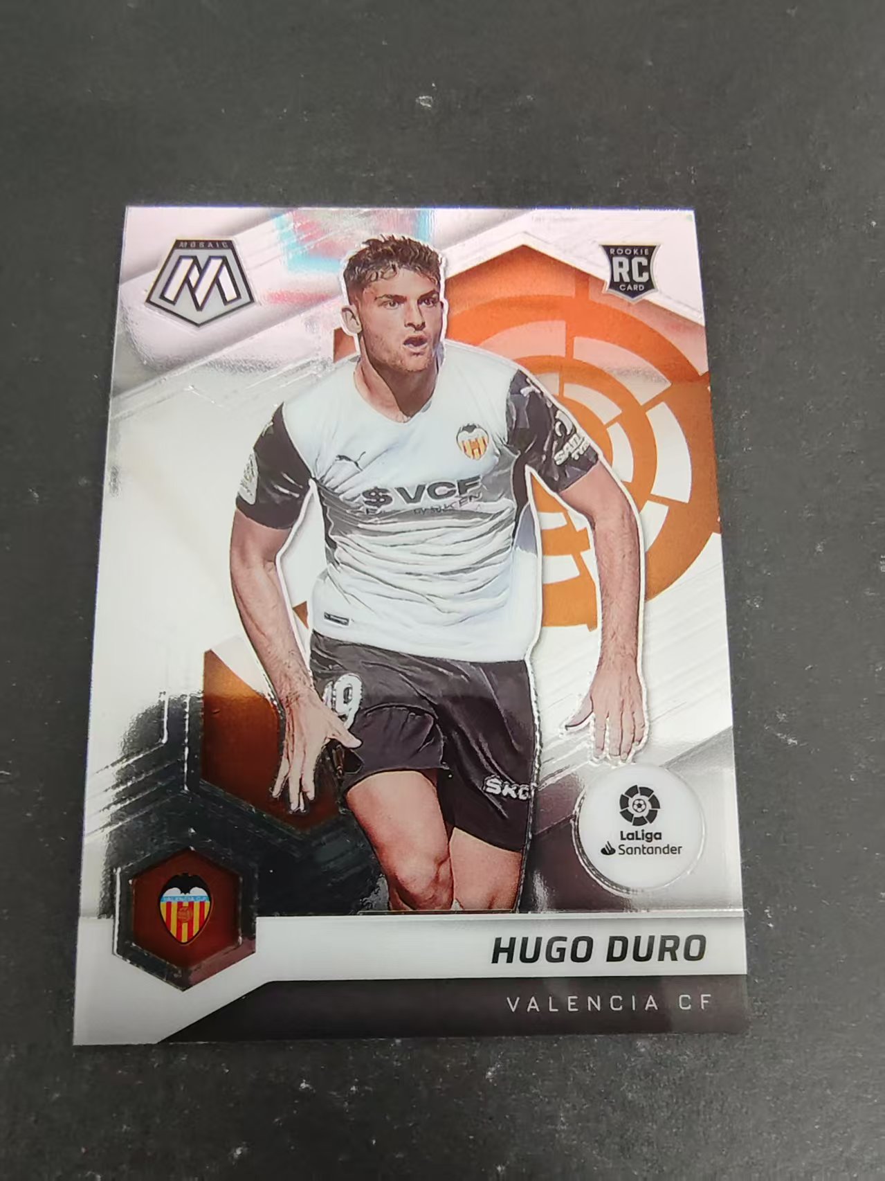 【可合并,不累计】2021-22 Panini Mosaic hugo duro 瓦伦西亚 雨果 杜罗 新秀RC 西甲 马赛克 划痕 边角瑕疵 #199