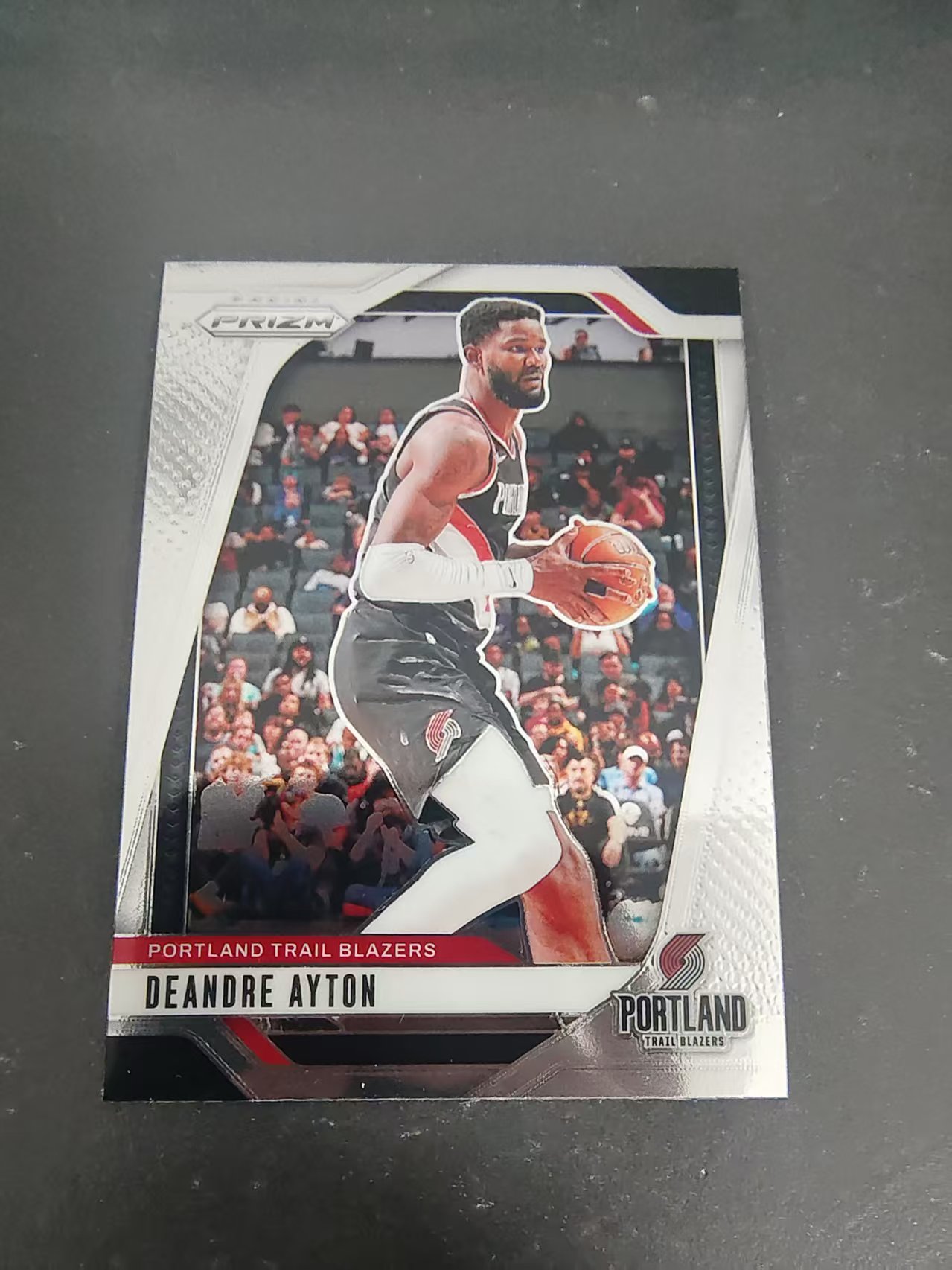 【可合并，不累计】2024-25 Panini Prizm Deandre Ayton 德安德烈 艾顿 开拓者 PZ 划痕 边角瑕疵 #5