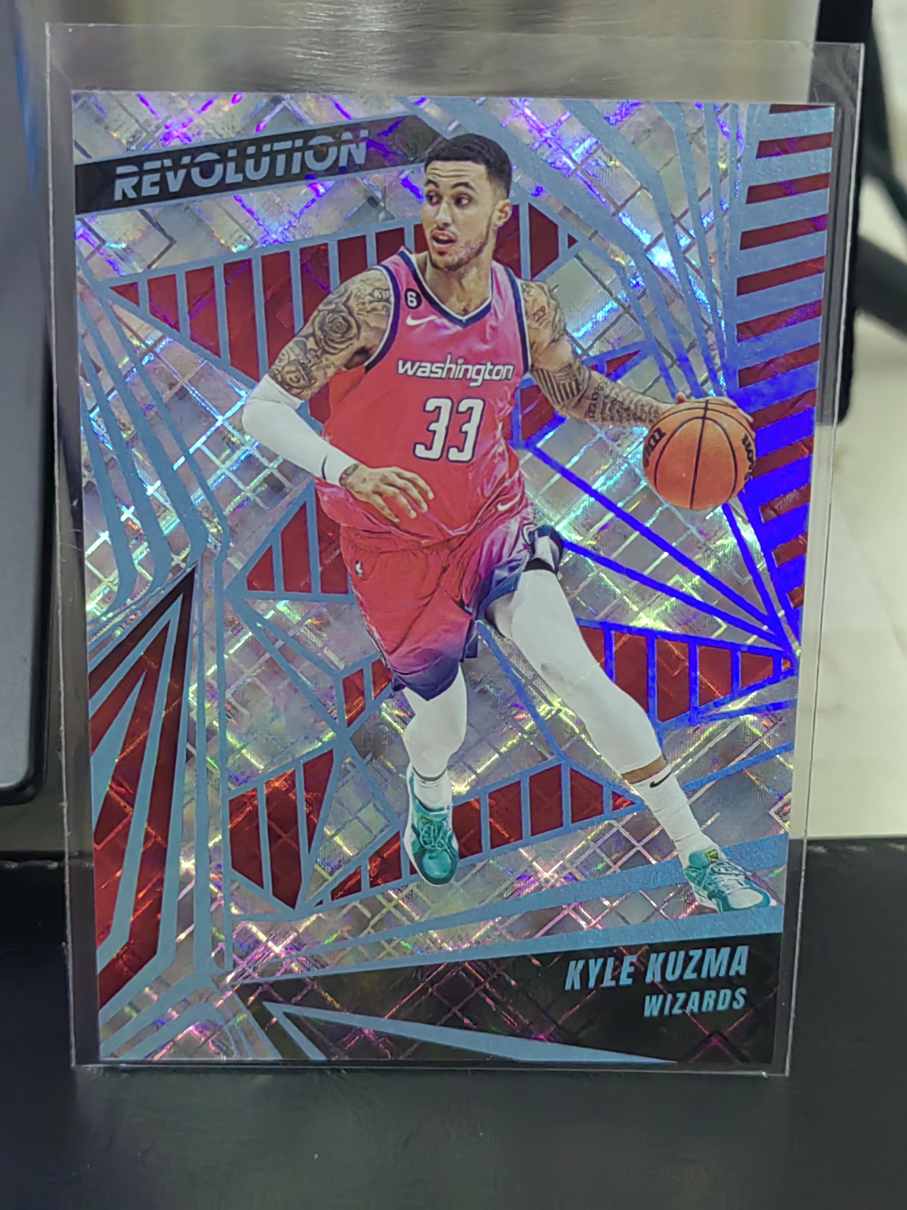 2023-24 Panini Revolution Kyle Kuzma 革命 交叉折 凯尔 库兹马 奇才 篮 白边白角 不保卡品 卡品如图