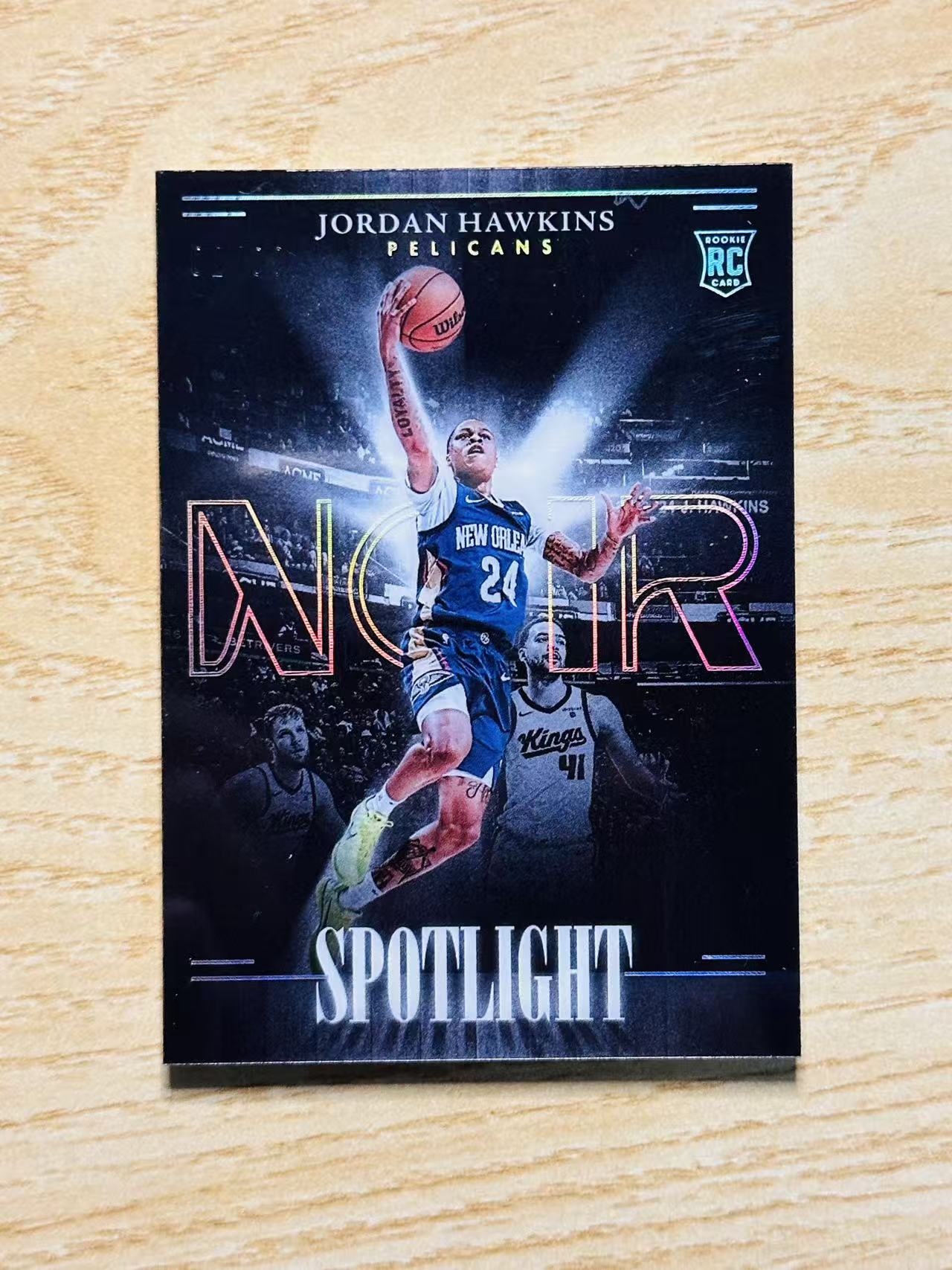 2023-24 Panini Noir Jordan Hawkins 嘿嘿代卖 诺尔 乔丹 霍金斯 新秀 RC 聚光灯 99编 01/99编 鹈鹕 单一平行 收藏必备