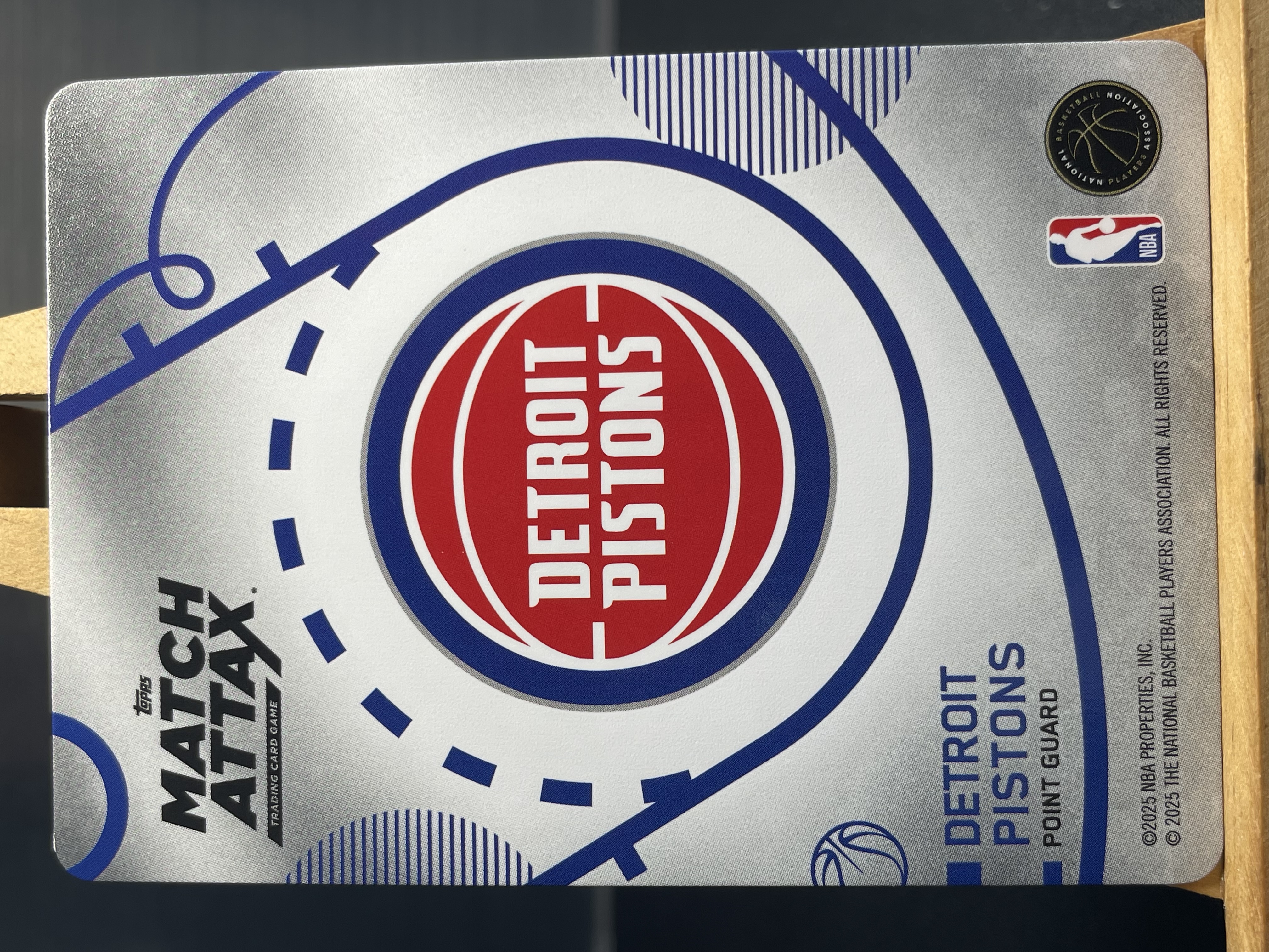 (T3) 2025 TOPPS 折射 CC 坎宁安 活塞 实卡好看 收藏凑套必备 卡品如图!!!