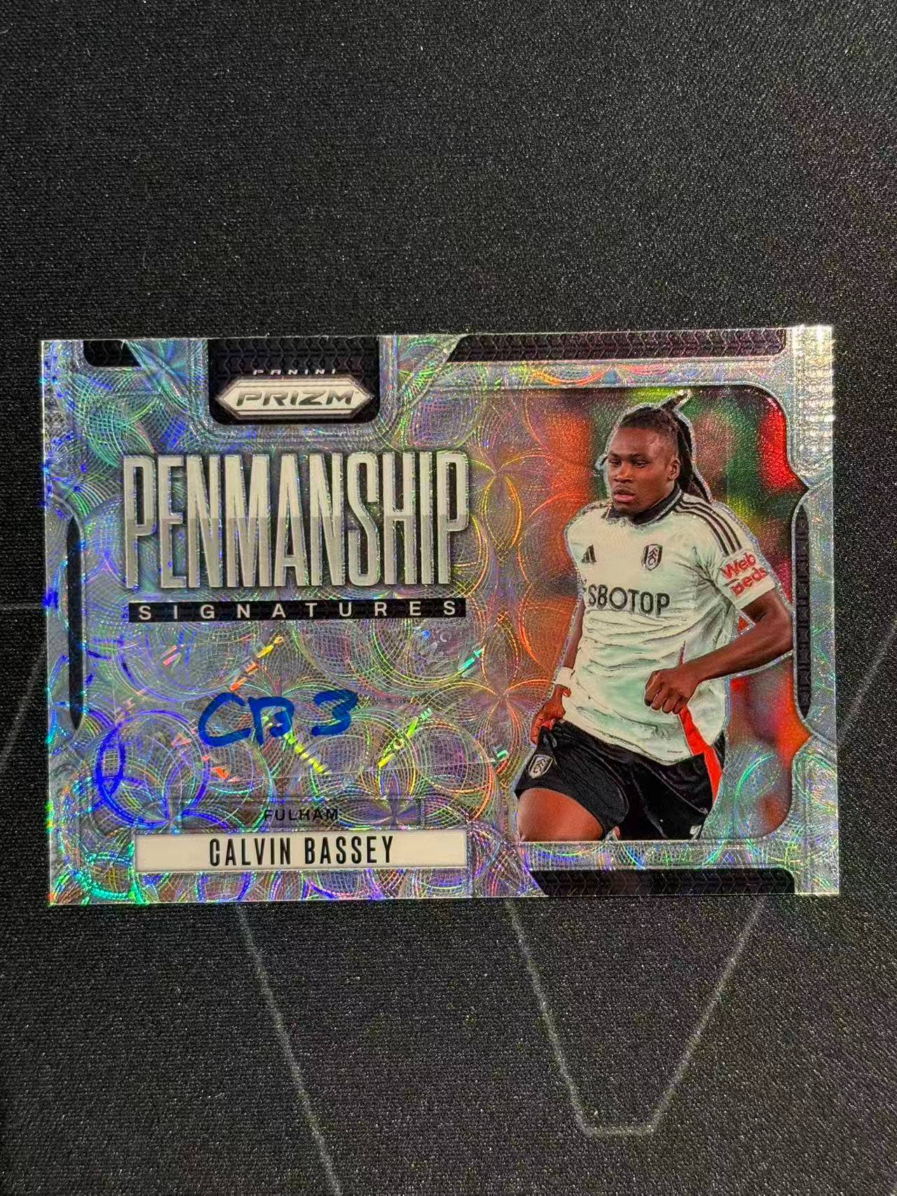 【梦卡拍卖】2024-25 Panini Prizm Calvin Bassey 书法签 卡尔文 巴西 签字 银圈圈折 PZ 细节如图 #DD# 乐哥