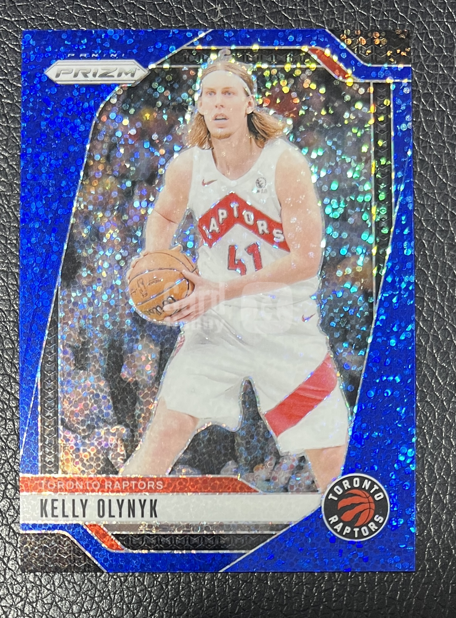 2024-25 Panini Prizm Kelly Olynyk Pz 猛龙 凯利 奥利尼克 蓝碎点折射 144编 卡品如图