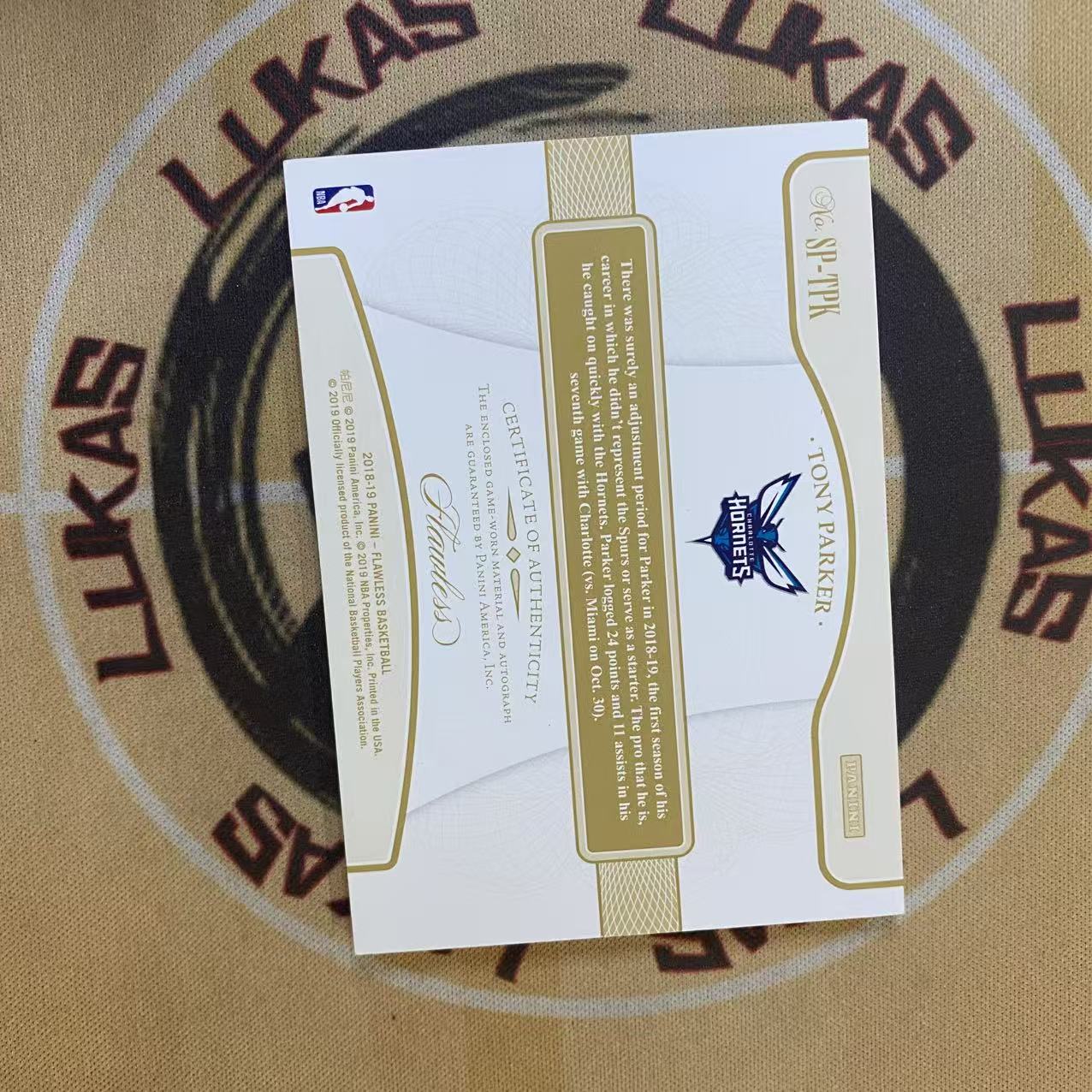 撸卡厮 Lukas 1819 手提箱 马刺 gdp 全明星 后卫 托尼 帕克 Tony Parker 新秀 25编 patch 球衣 签字卡 PA 背号签 11/25 小暇如图