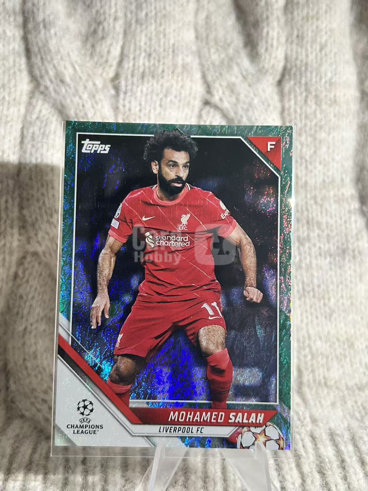 2021-22 Topps UEFA Champions League Mohamed Salah 绿碎冰折射卡,穆罕默德・萨拉赫,利物浦前锋,速度与射术兼备,球队进攻核心,欧冠赛场得分好手,凑套必备