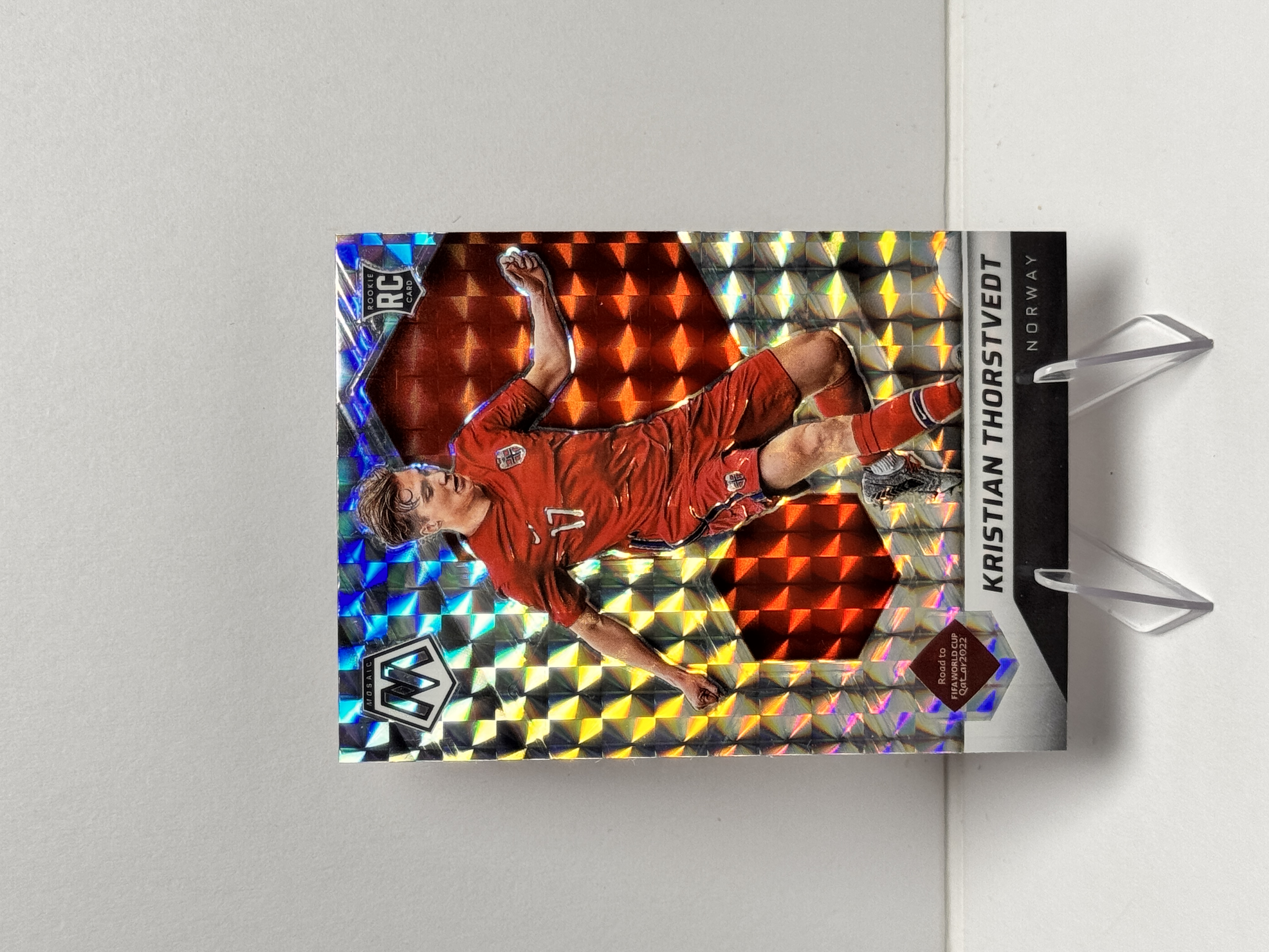 2021-22 Panini Mosaic Kristian Thorstvedt RC 世界杯 马赛克 挪威 新秀 托斯特维特 银马赛克折 折射 收藏必备 卡品如图 【星爷代拍】C2-4