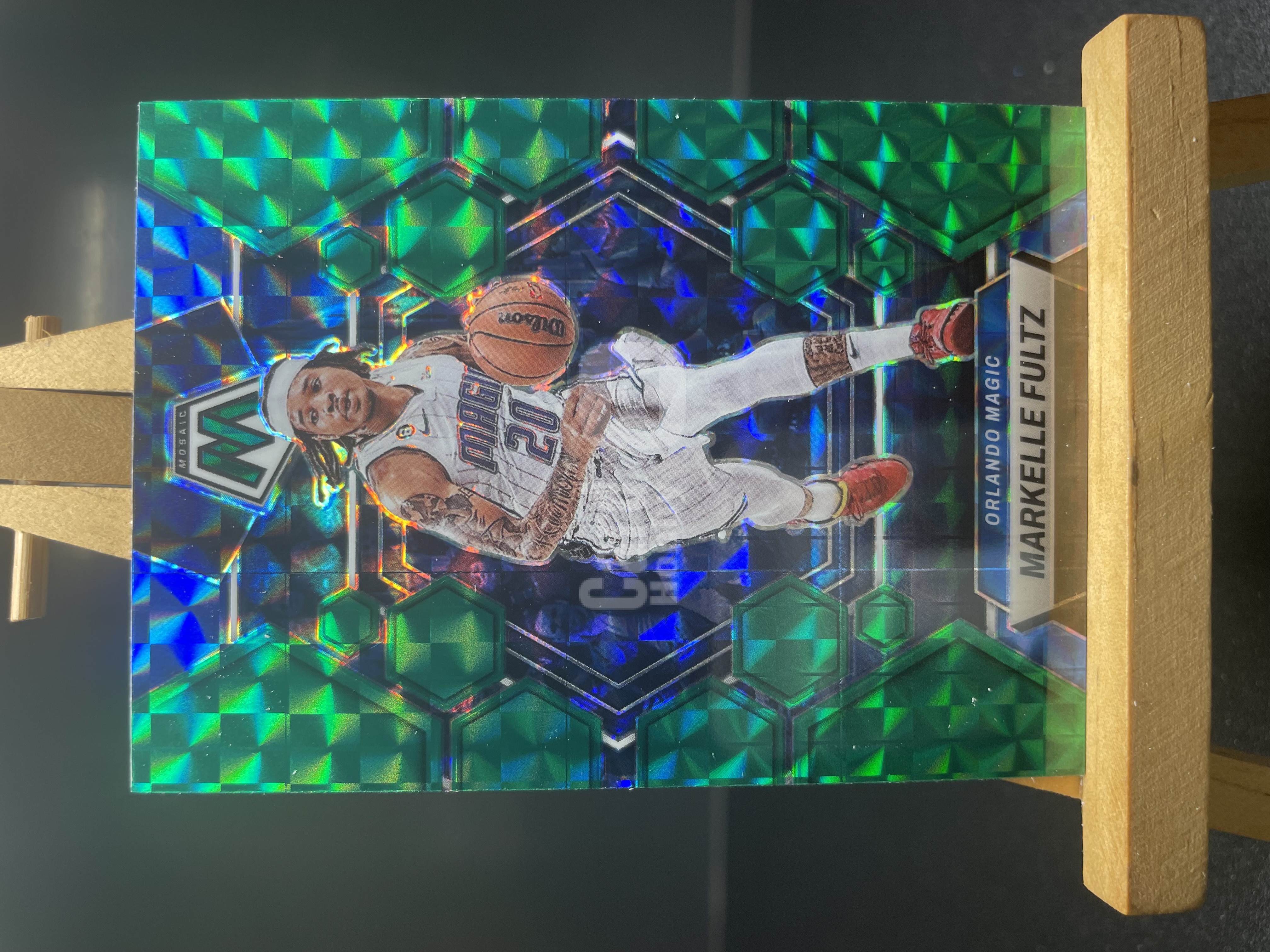 (B8) 2022-23 PANINI 马赛克 折射 马克尔 富尔茨 魔术 近期大热球星 收藏凑套必备 卡品如图 !!!