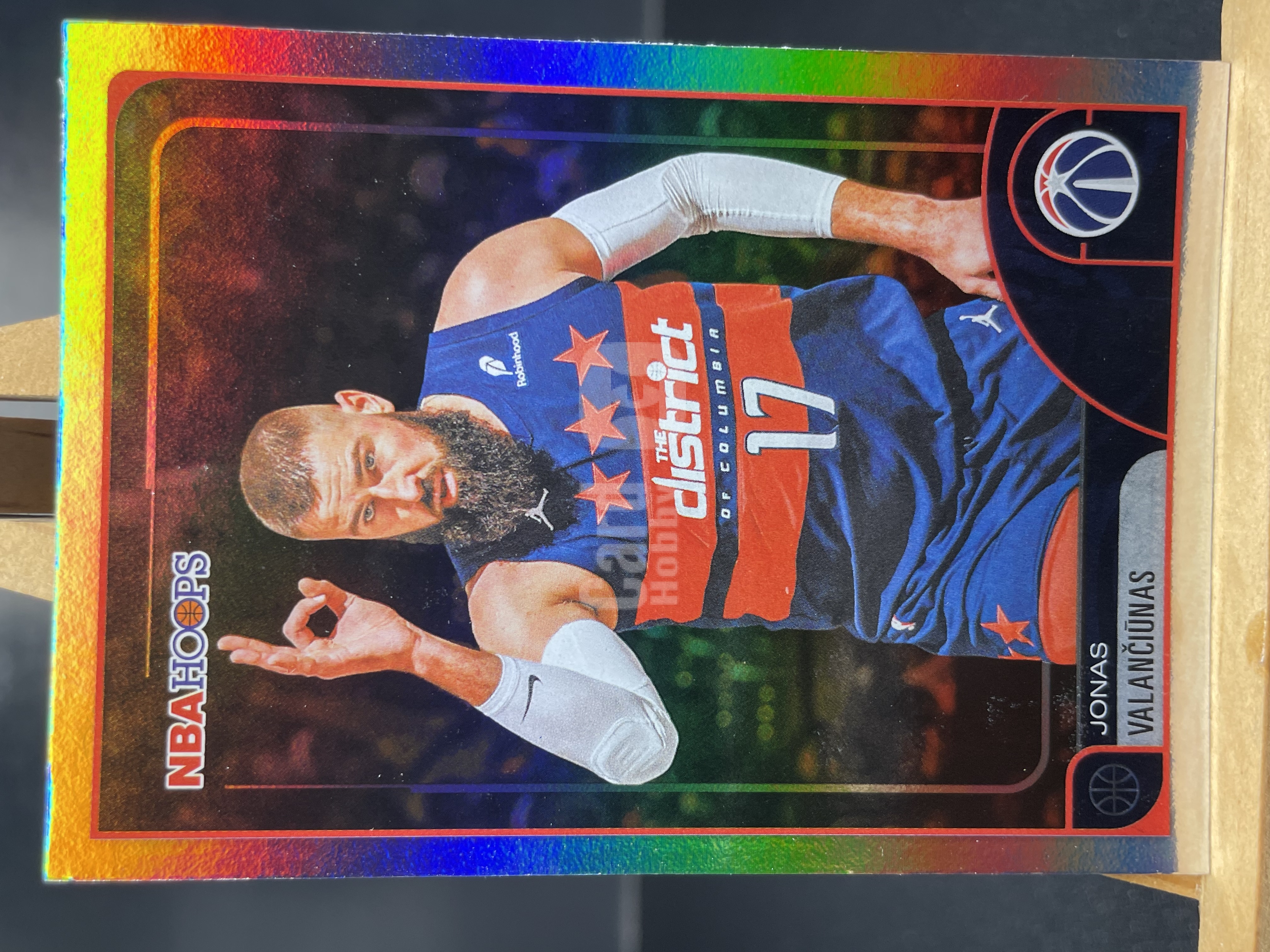 ( C7 ) 2026 TOPPS NBAHOOPS 折射  约纳斯 瓦兰丘纳斯   奇才  近期大热球星 收藏必备  卡品如图 ! ! !
