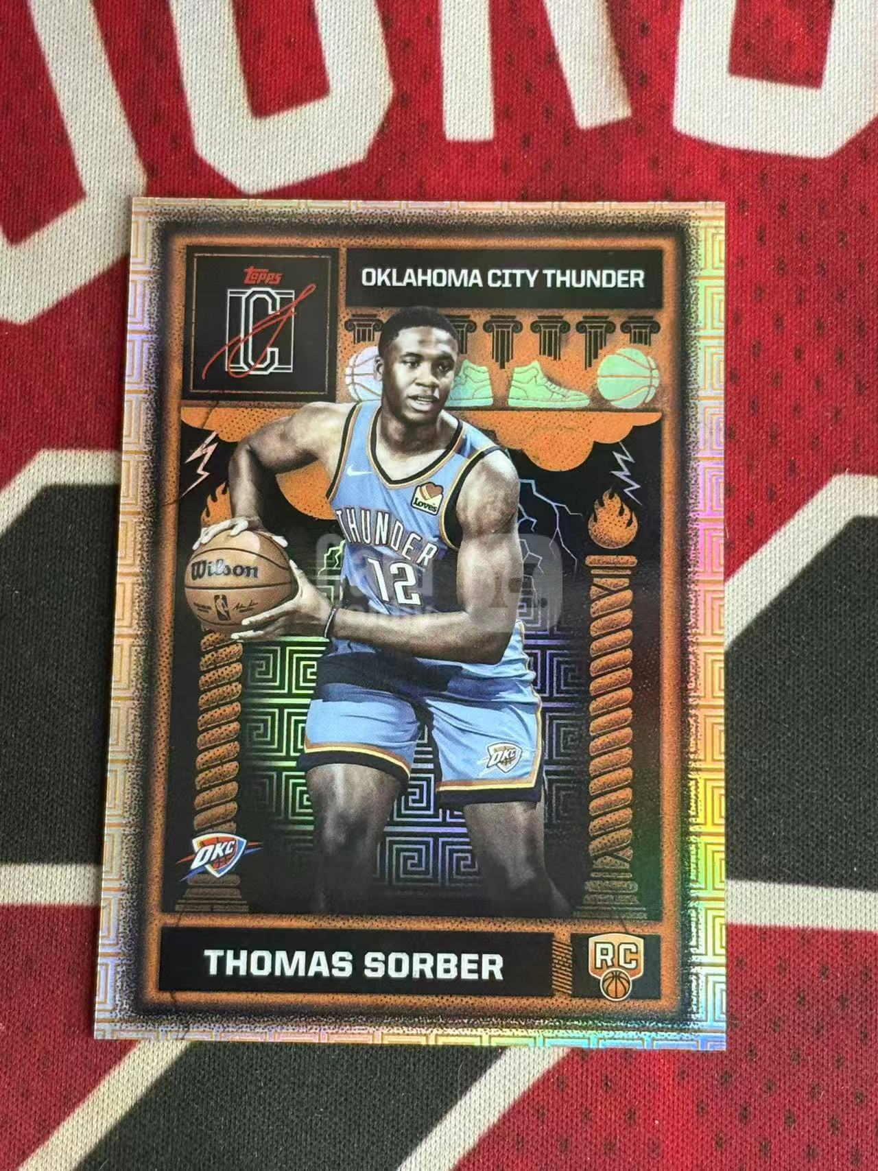 2025-26 TOPPS SIGNATURE CLASS THOMAS SORBER 雷霆 新秀RC 托马斯索伯 索博 ODYSSEY奥德赛 大比例SSP特卡 银折 折射【烂臭嘴拍卖】