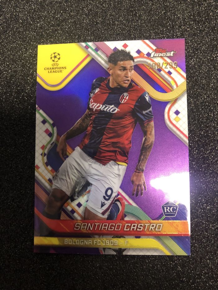 2024-25 Topps Finest santiago castro RC 欧战finest 圣地亚哥-卡斯特罗 阿根廷 博洛尼亚 299编 紫折 100/299 卡品如图 凑套收藏必备