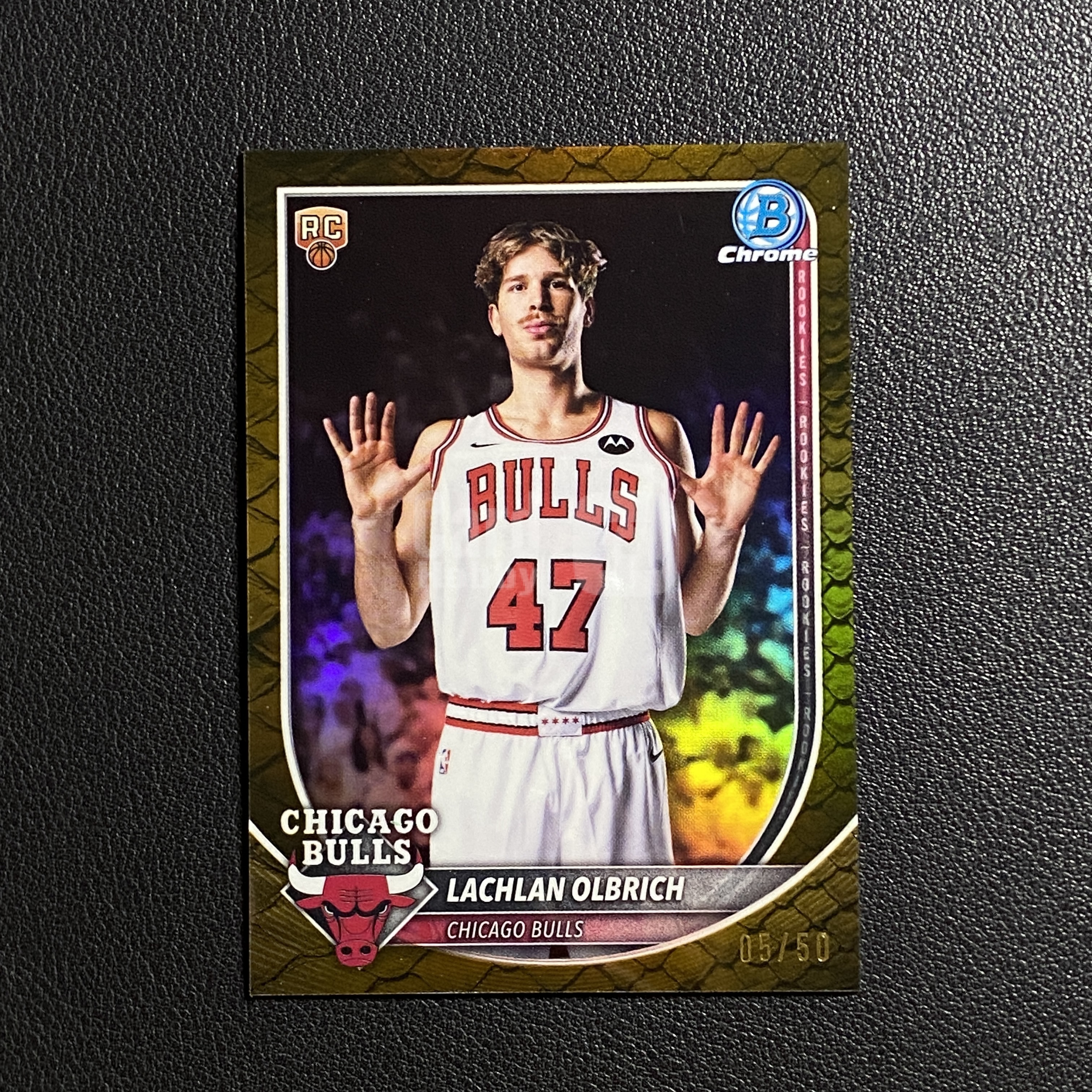 【伦子】2026 TOPPS CHROME BOWMAN RC 新秀 公牛 LACHLAN OLBRICH 拉克伦 奥尔布里希 50编 爬虫折射 正base 瑕疵见图 SAMM-04